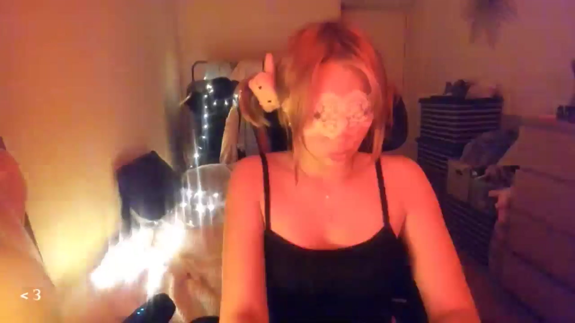 Gallery image thumbnail from greenzone's myfreecams stream on, 01/15/2026, 16:48 image 2 of 20