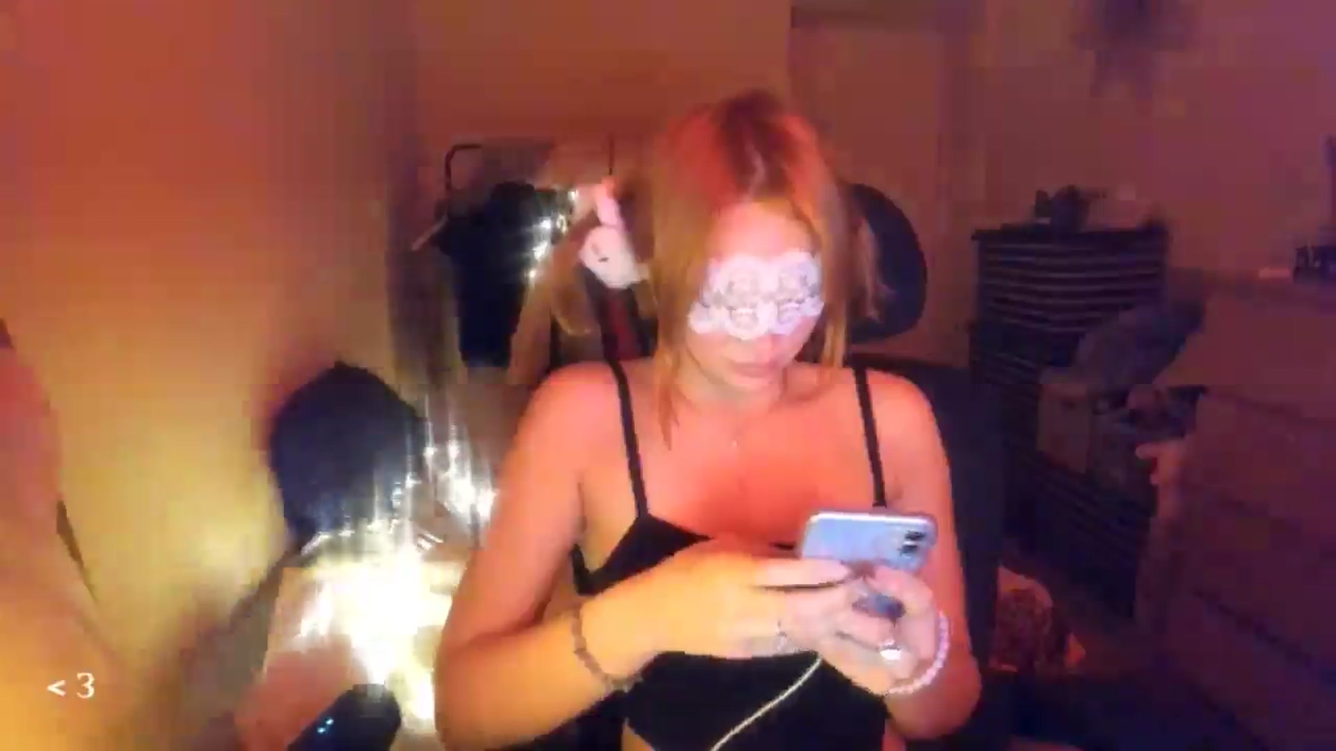 Gallery image thumbnail from greenzone's myfreecams stream on, 01/15/2026, 16:48 image 19 of 20