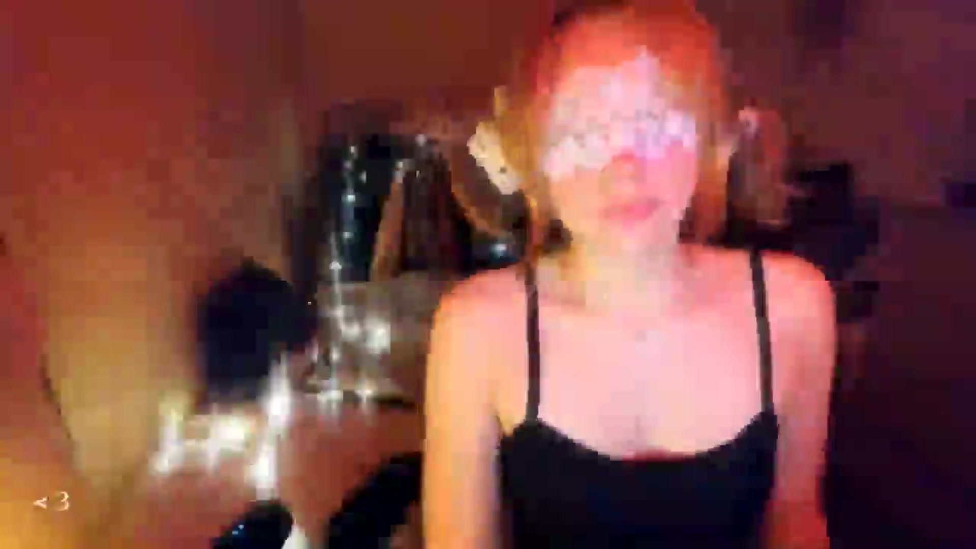 Gallery image thumbnail from greenzone's myfreecams stream on, 01/15/2026, 16:48 image 9 of 20