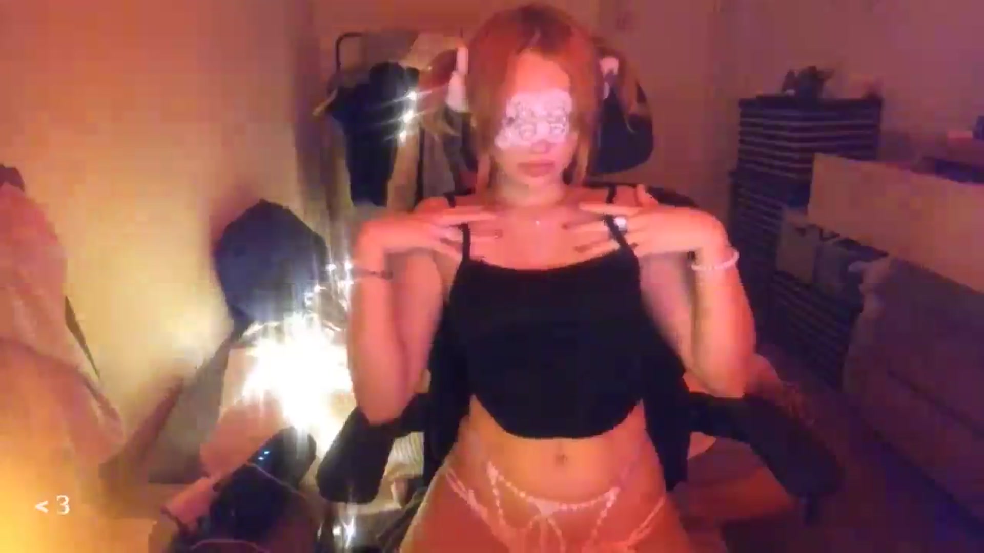 Gallery image thumbnail from greenzone's myfreecams stream on, 01/15/2026, 17:52 image 13 of 20