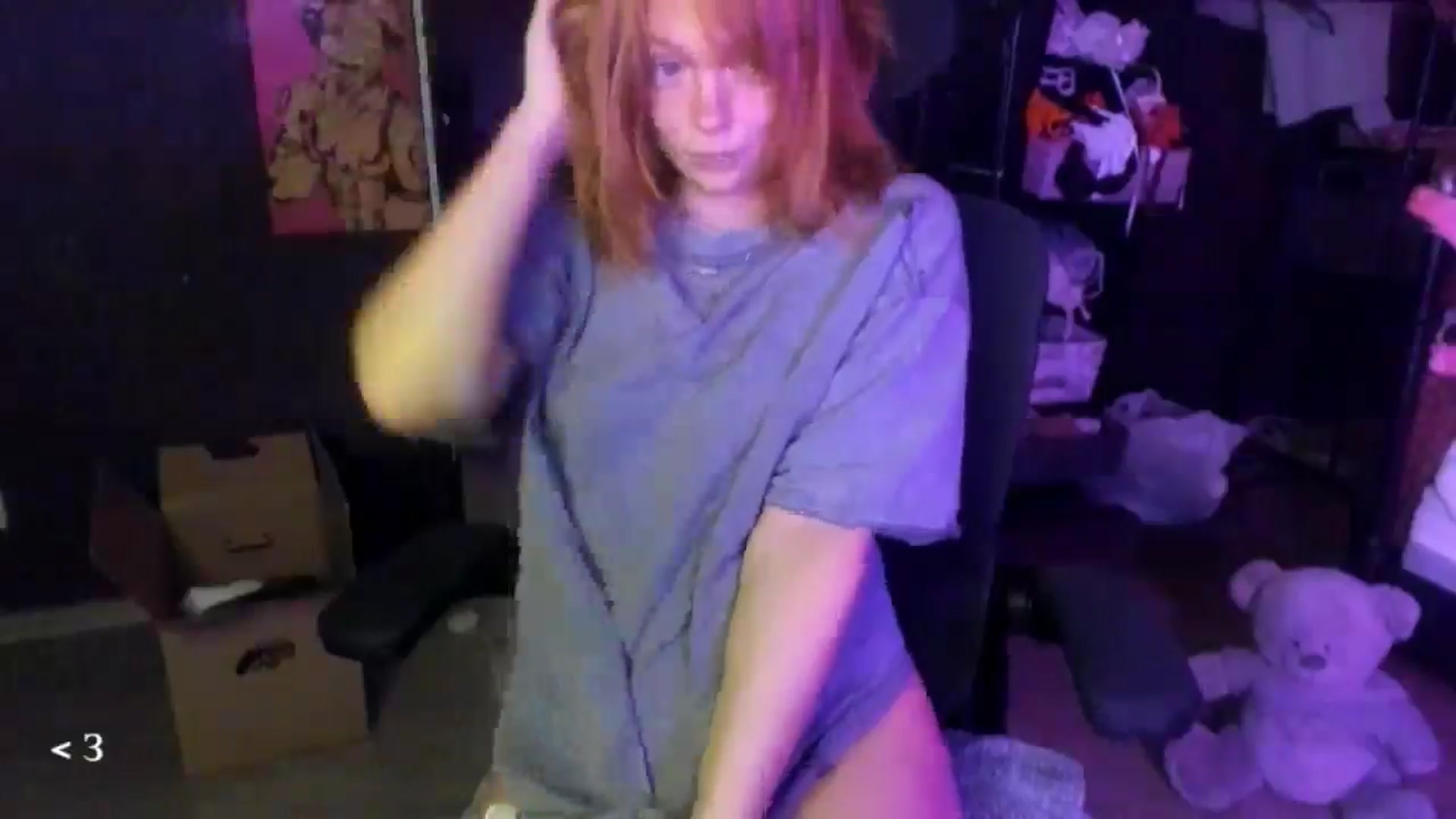 Gallery image thumbnail from greenzone's myfreecams stream on, 01/26/2026, 12:36 image 11 of 20