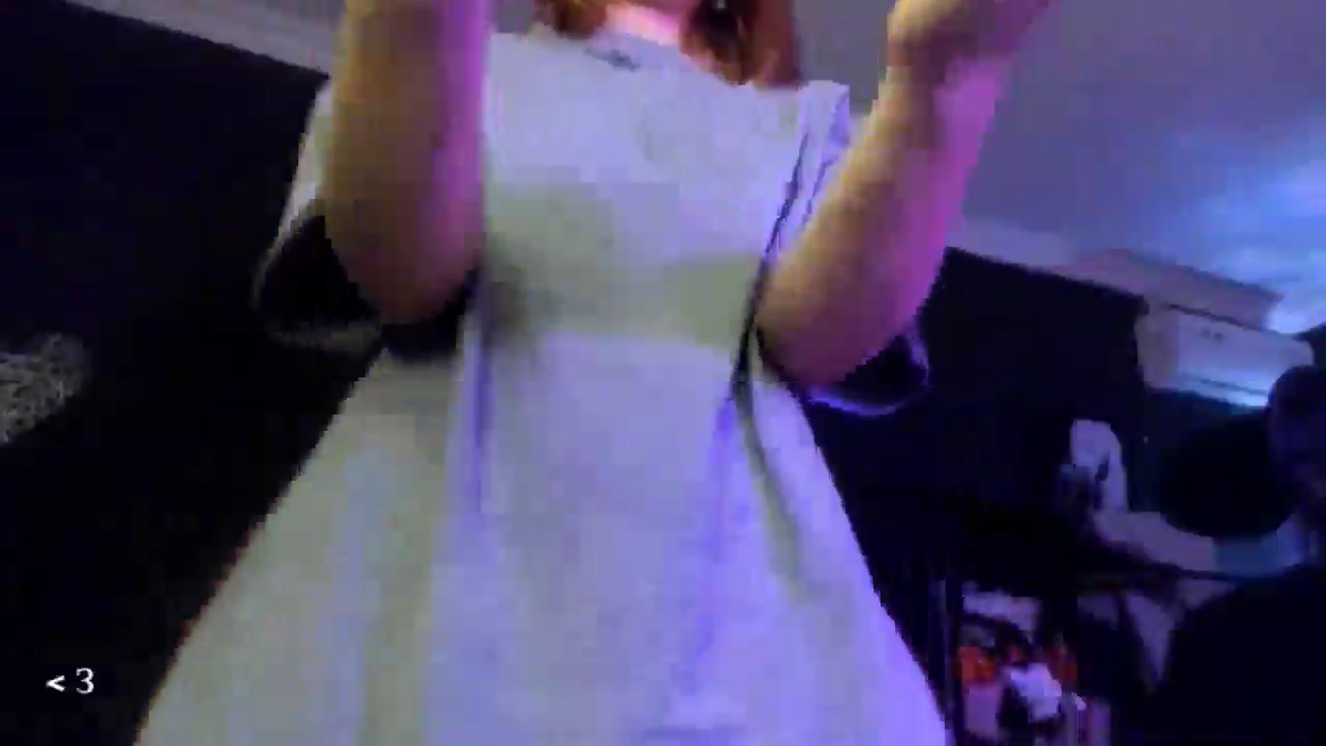 Gallery image thumbnail from greenzone's myfreecams stream on, 01/26/2026, 15:44 image 12 of 20