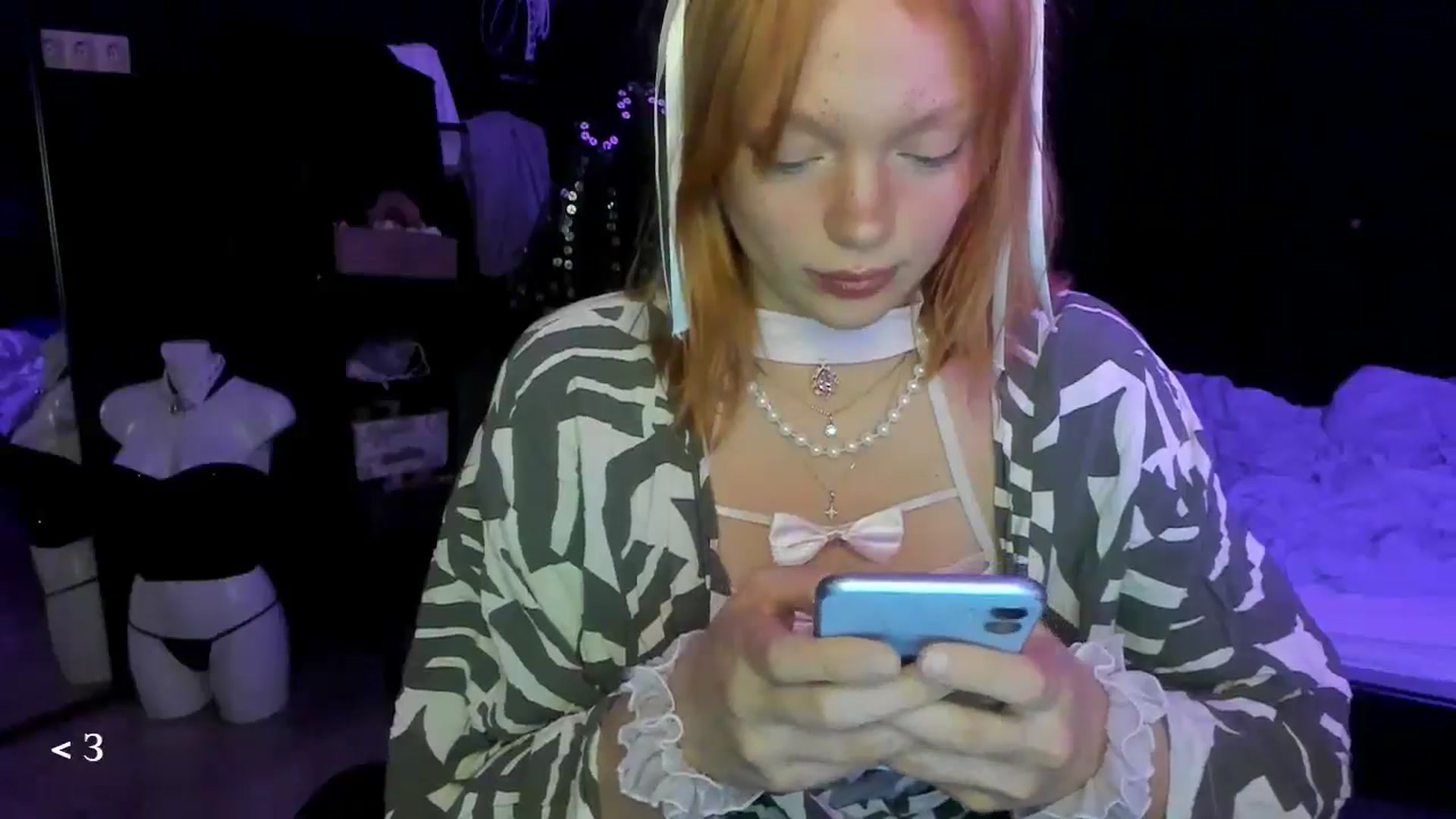 Gallery image thumbnail from greenzone's myfreecams stream on, 01/28/2026, 14:23 image 11 of 20