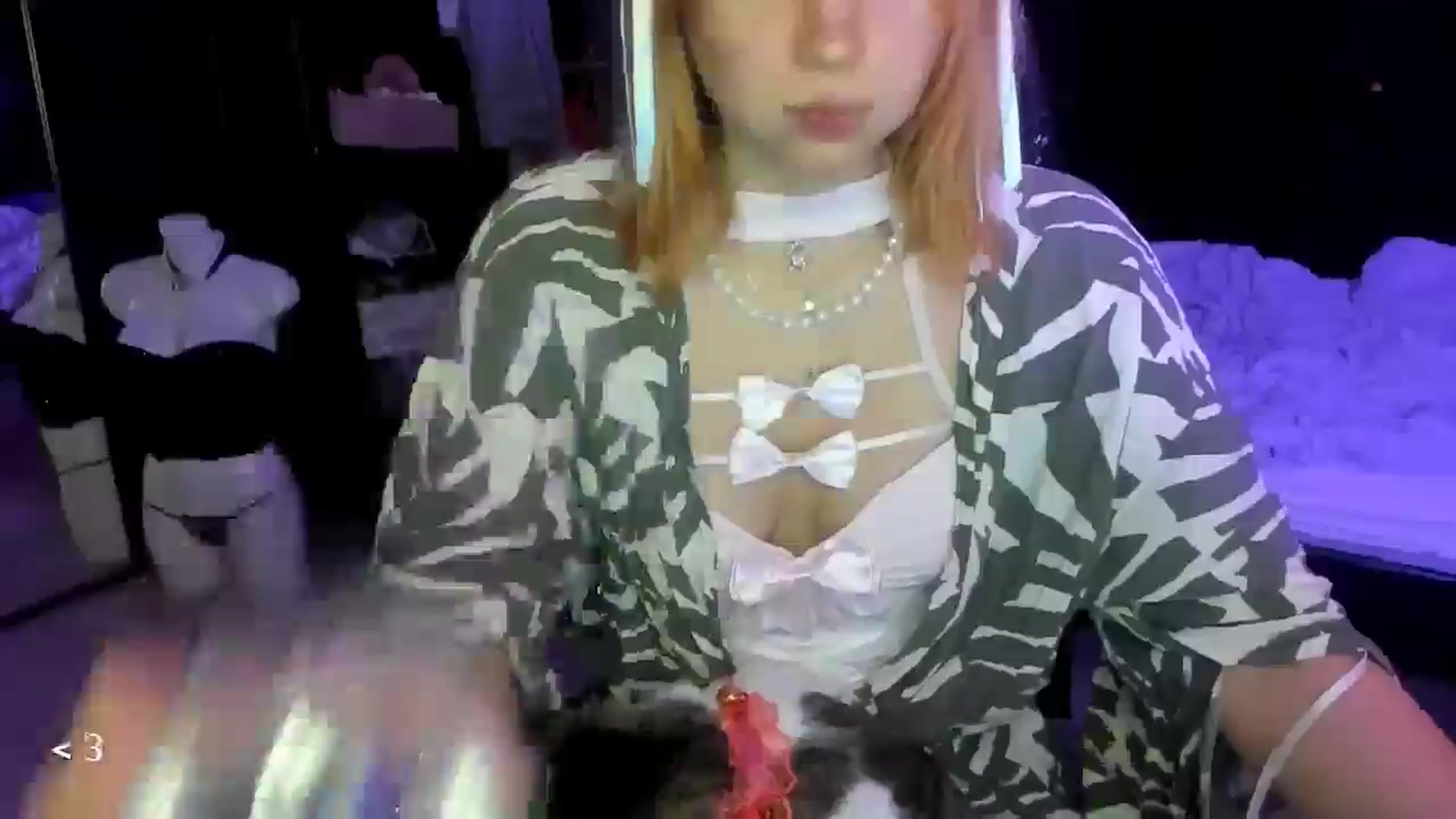 Gallery image thumbnail from greenzone's myfreecams stream on, 01/28/2026, 14:23 image 18 of 20