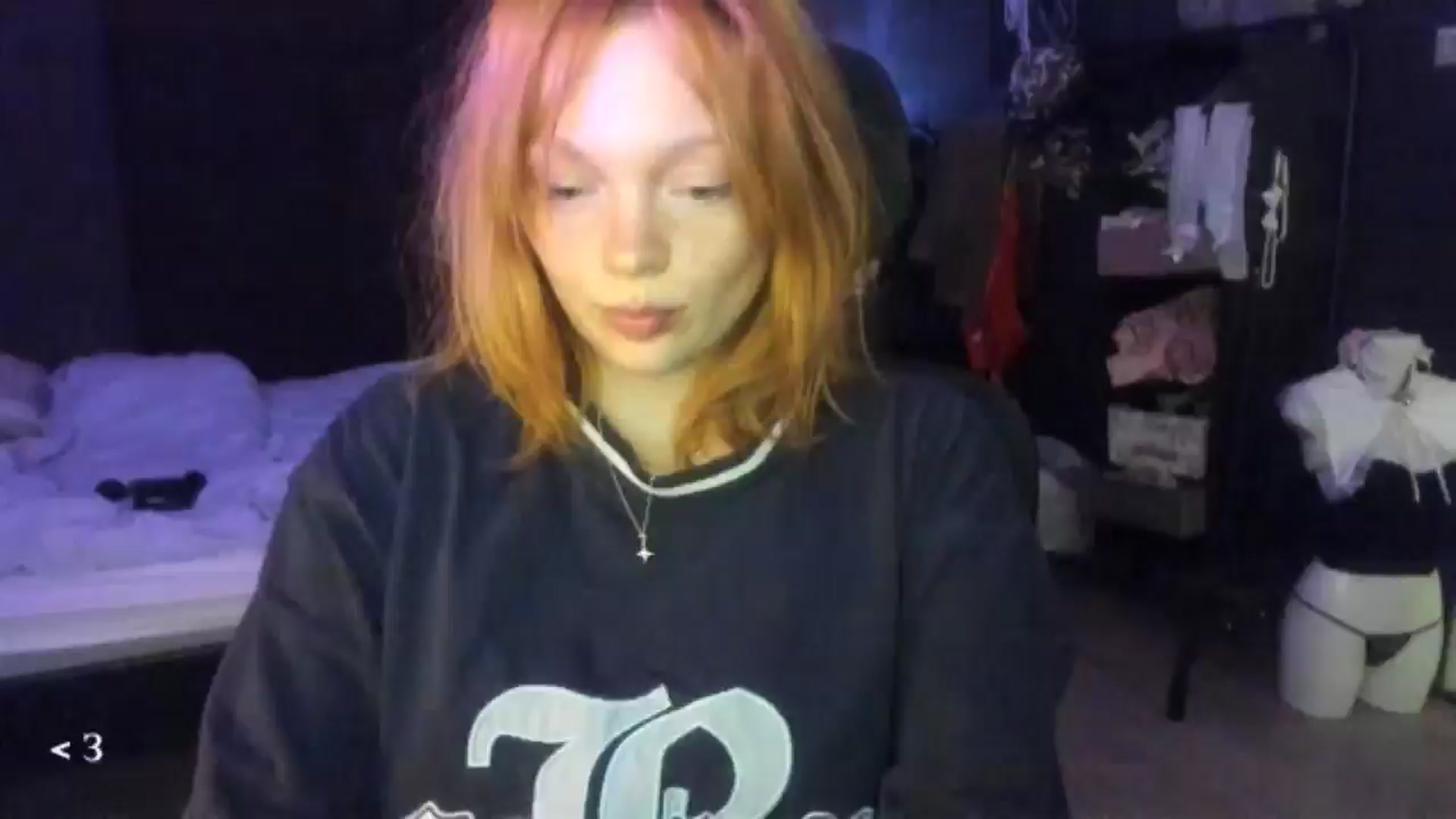 Gallery image thumbnail from greenzone's myfreecams stream on, 01/29/2026, 14:44 image 8 of 20