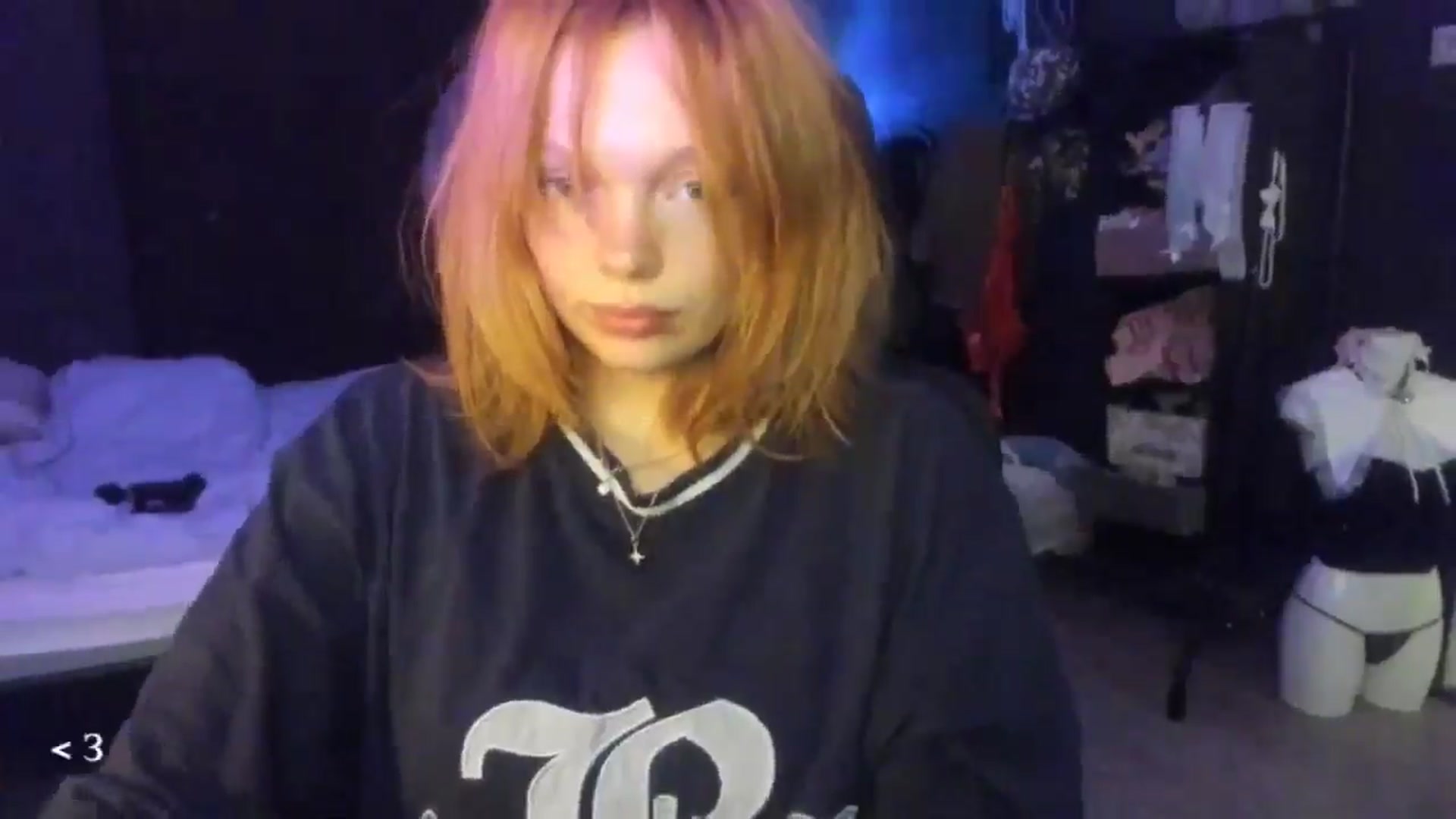 Gallery image thumbnail from greenzone's myfreecams stream on, 01/29/2026, 14:44 image 17 of 20