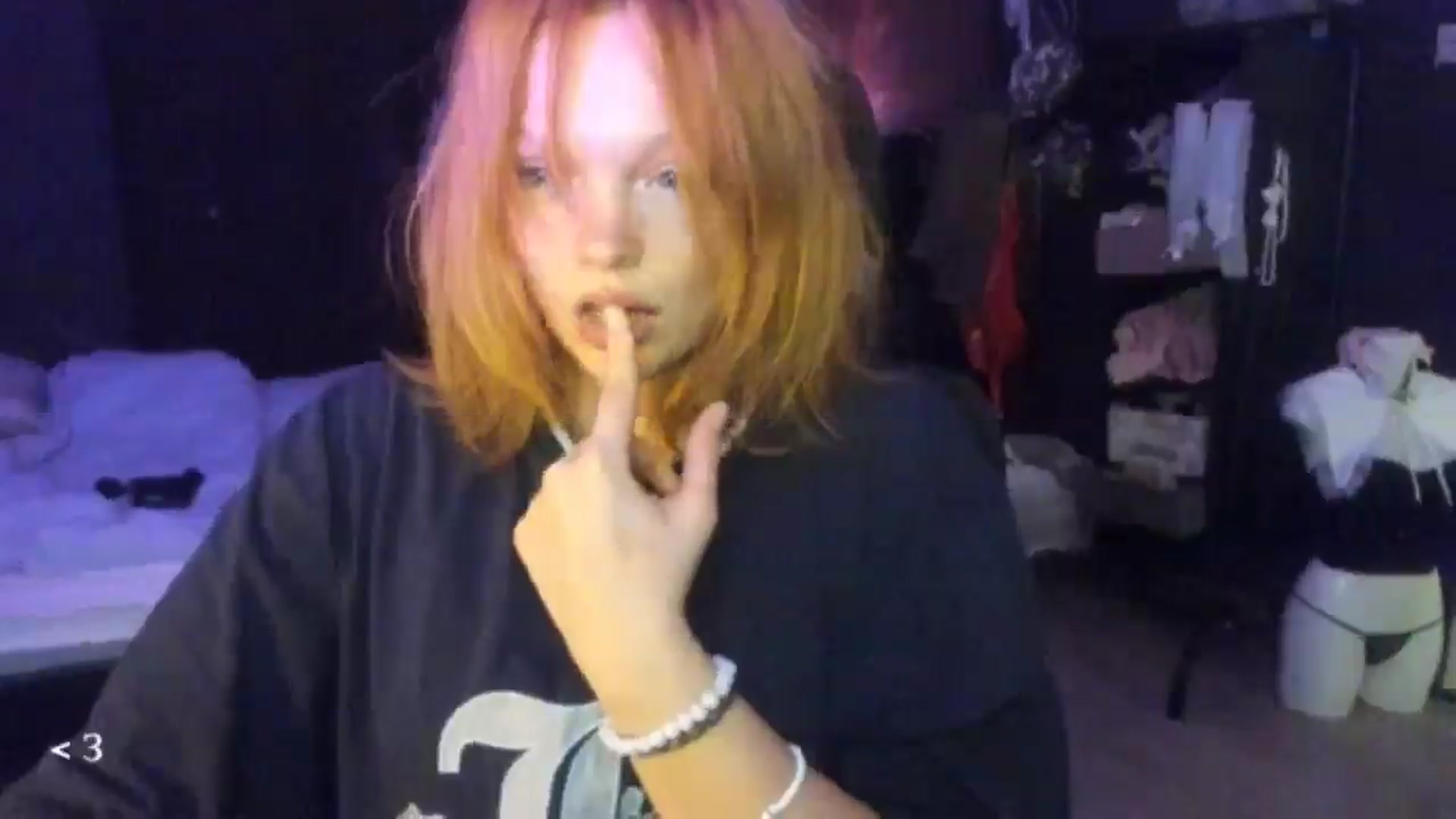 Gallery image thumbnail from greenzone's myfreecams stream on, 01/29/2026, 14:44 image 14 of 20