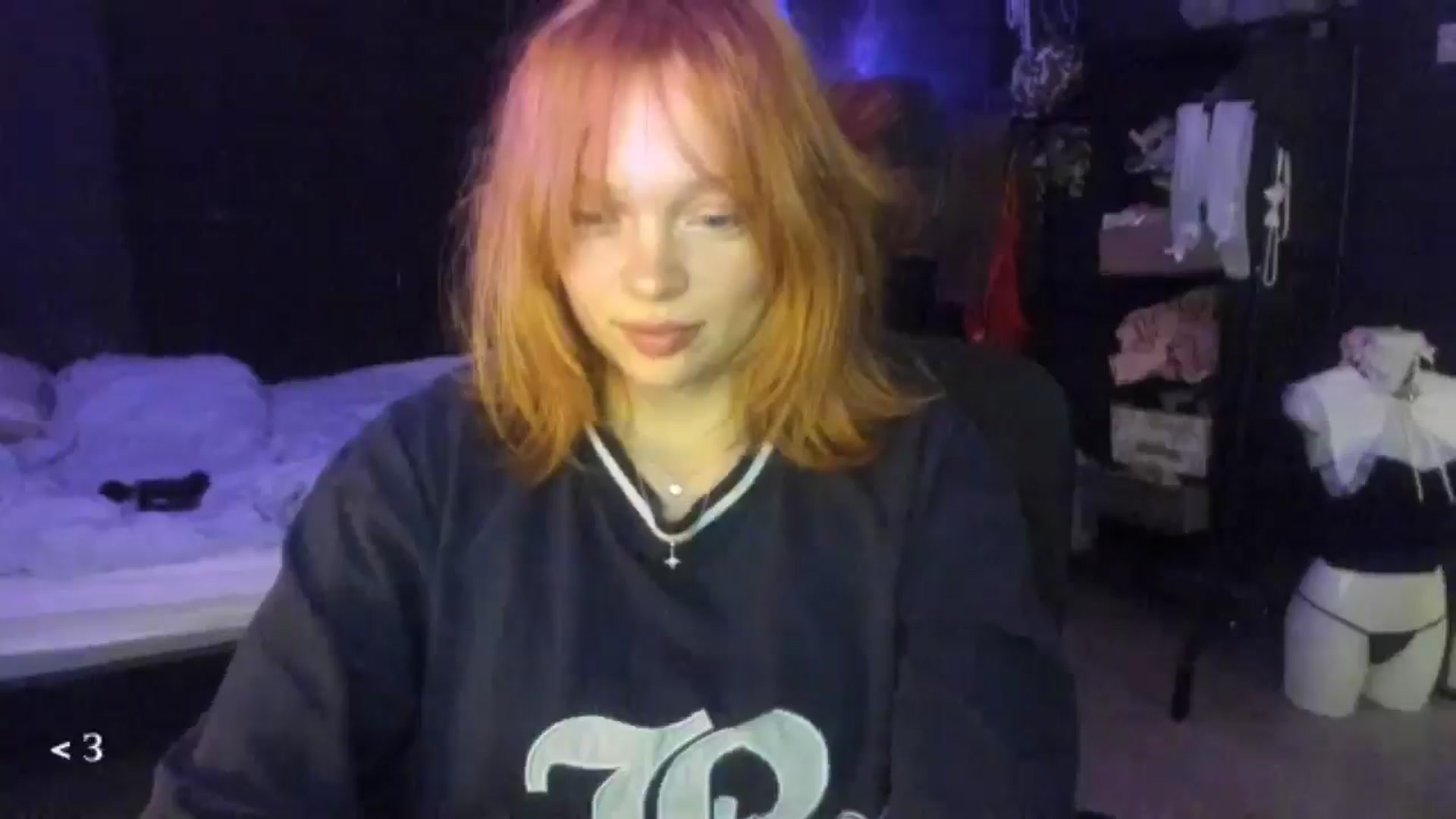 Gallery image thumbnail from greenzone's myfreecams stream on, 01/29/2026, 15:05 image 15 of 20