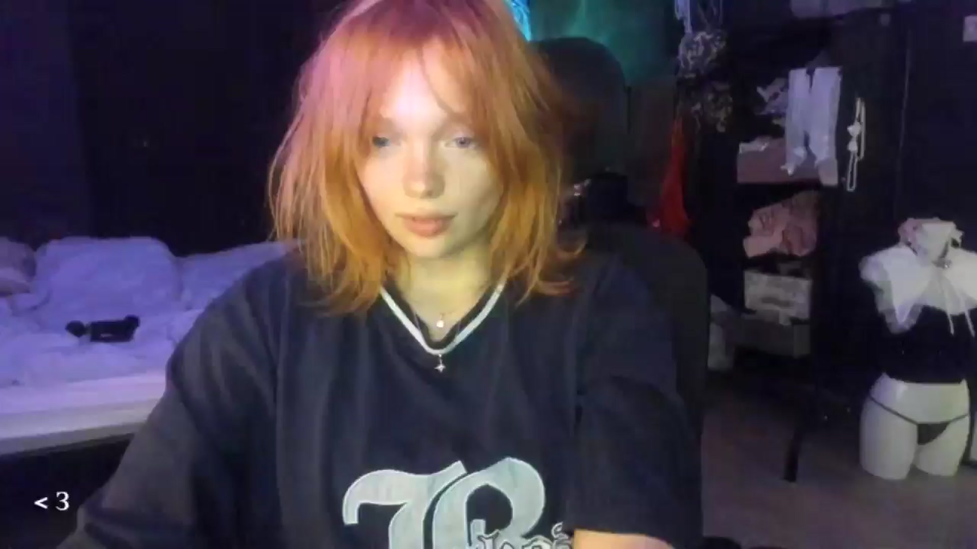 Gallery image thumbnail from greenzone's myfreecams stream on, 01/29/2026, 15:05 image 12 of 20