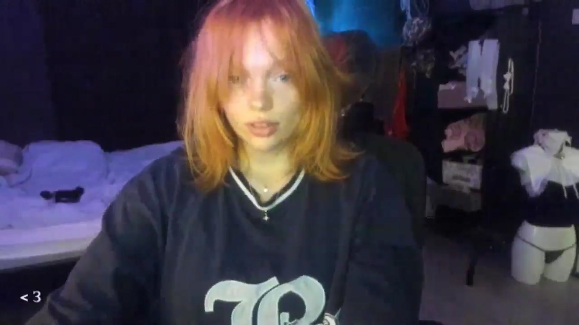 Gallery image thumbnail from greenzone's myfreecams stream on, 01/29/2026, 15:05 image 19 of 20
