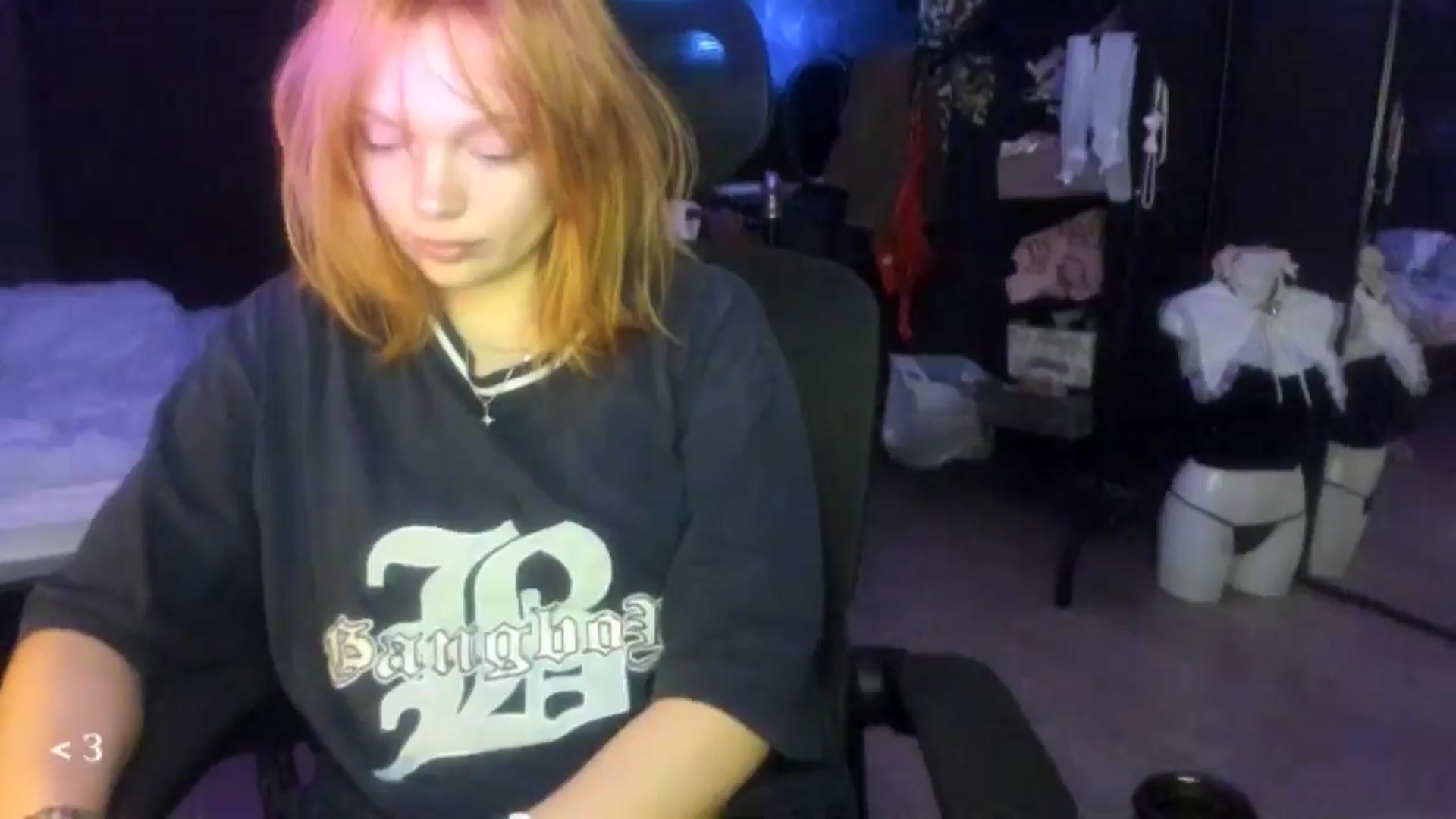 Gallery image thumbnail from greenzone's myfreecams stream on, 01/29/2026, 18:22 image 19 of 20