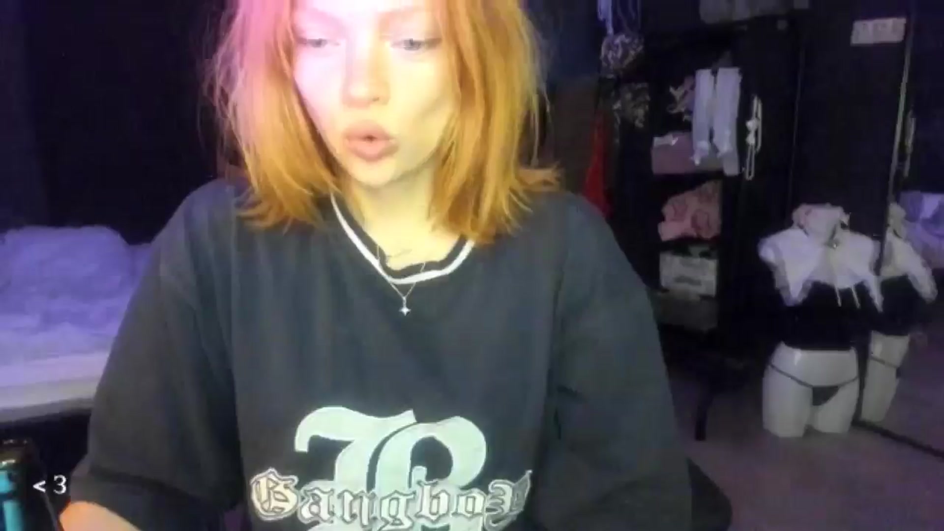 Gallery image thumbnail from greenzone's myfreecams stream on, 01/29/2026, 18:22 image 13 of 20