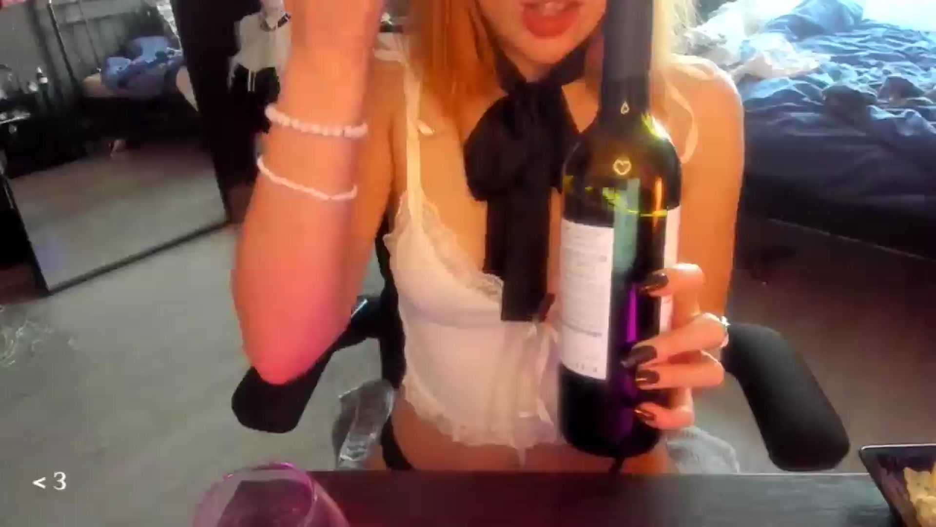 Gallery image thumbnail from greenzone's myfreecams stream on, 02/12/2026, 06:28 image 15 of 20