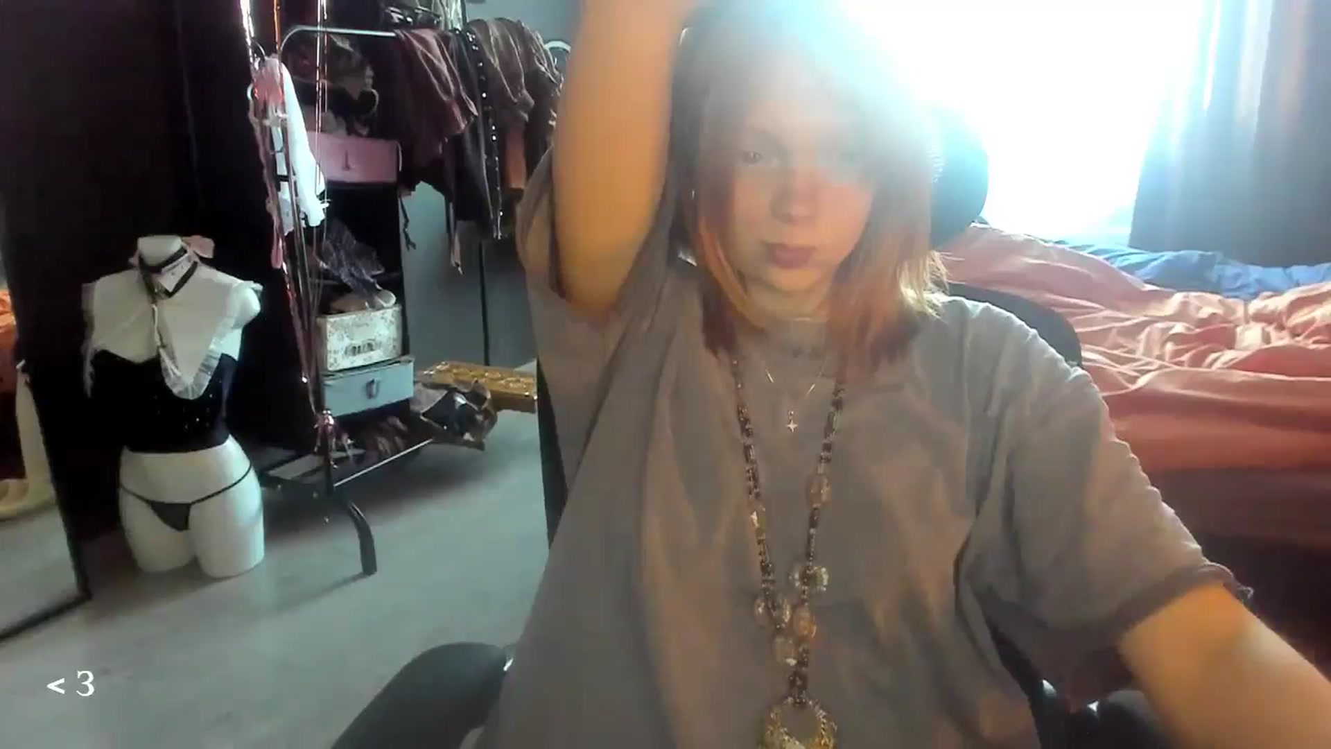 Gallery image thumbnail from greenzone's myfreecams stream on, 03/06/2026, 04:51 image 6 of 20