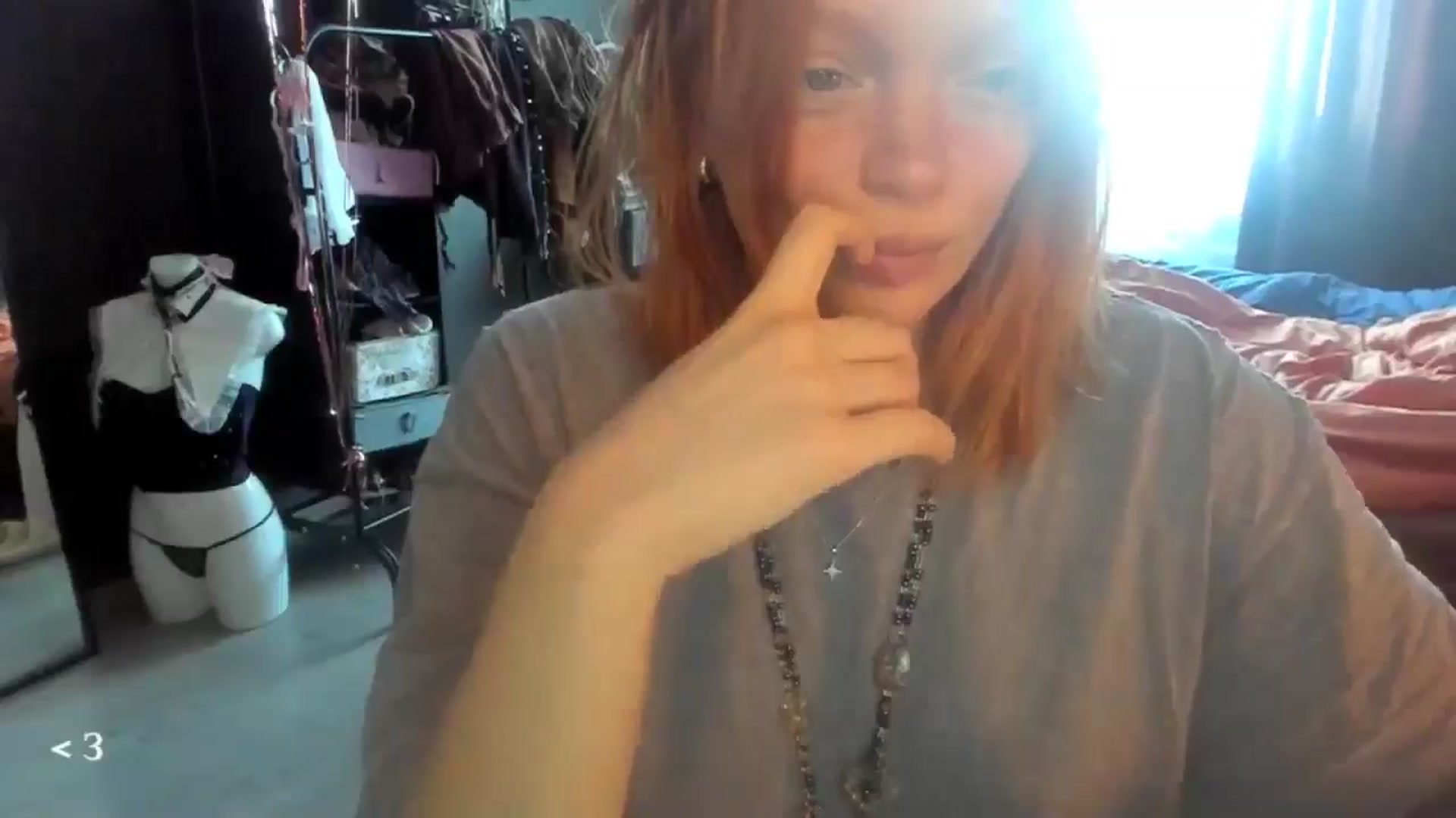 Gallery image thumbnail from greenzone's myfreecams stream on, 03/06/2026, 04:51 image 4 of 20