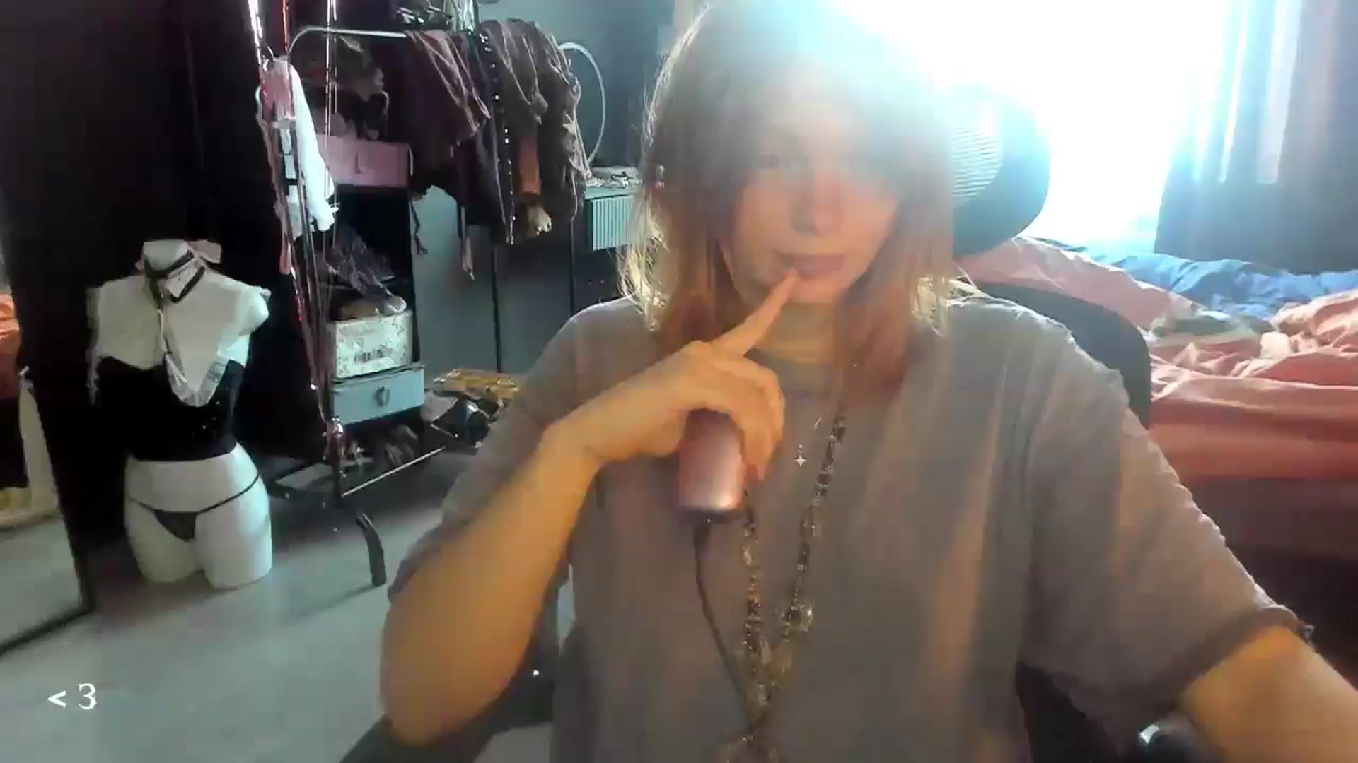 Gallery image thumbnail from greenzone's myfreecams stream on, 03/06/2026, 04:51 image 11 of 20