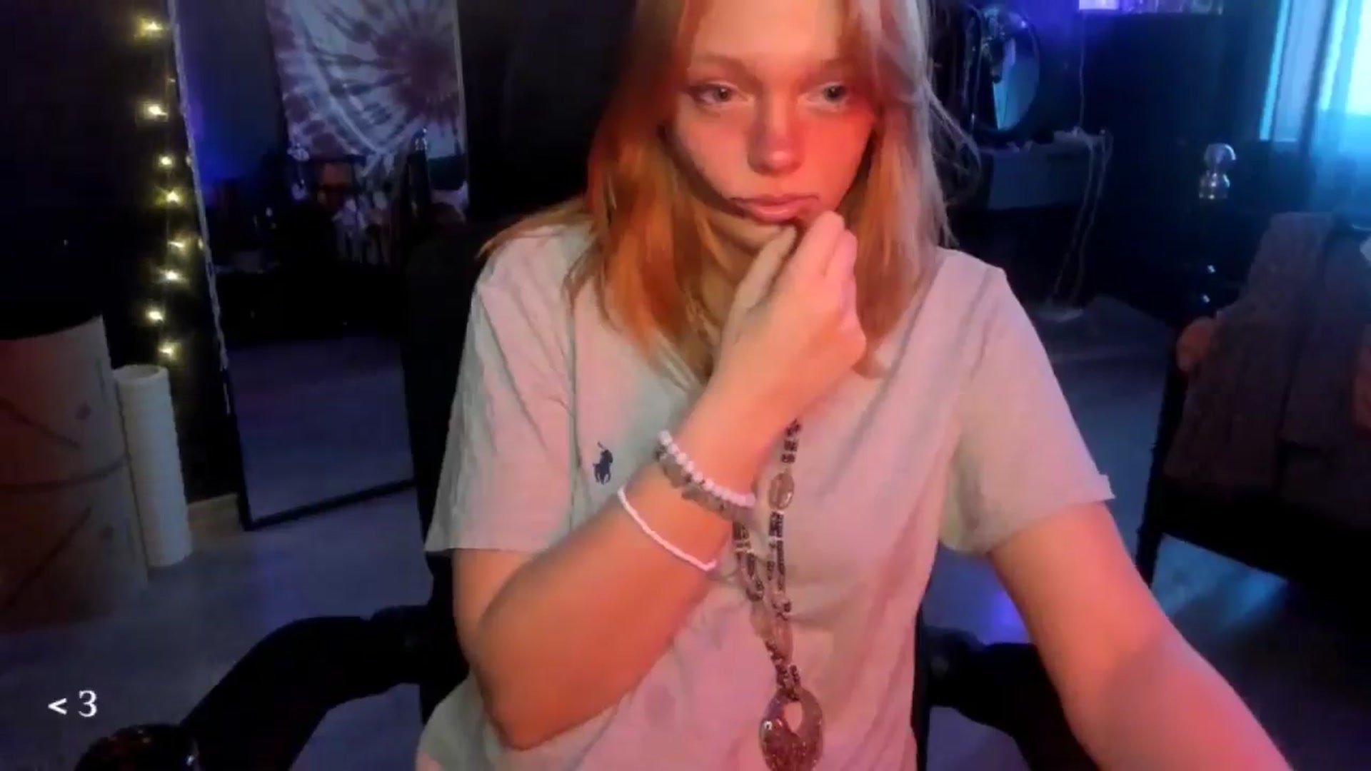 Gallery image thumbnail from greenzone's myfreecams stream on, 04/12/2026, 05:11 image 14 of 20
