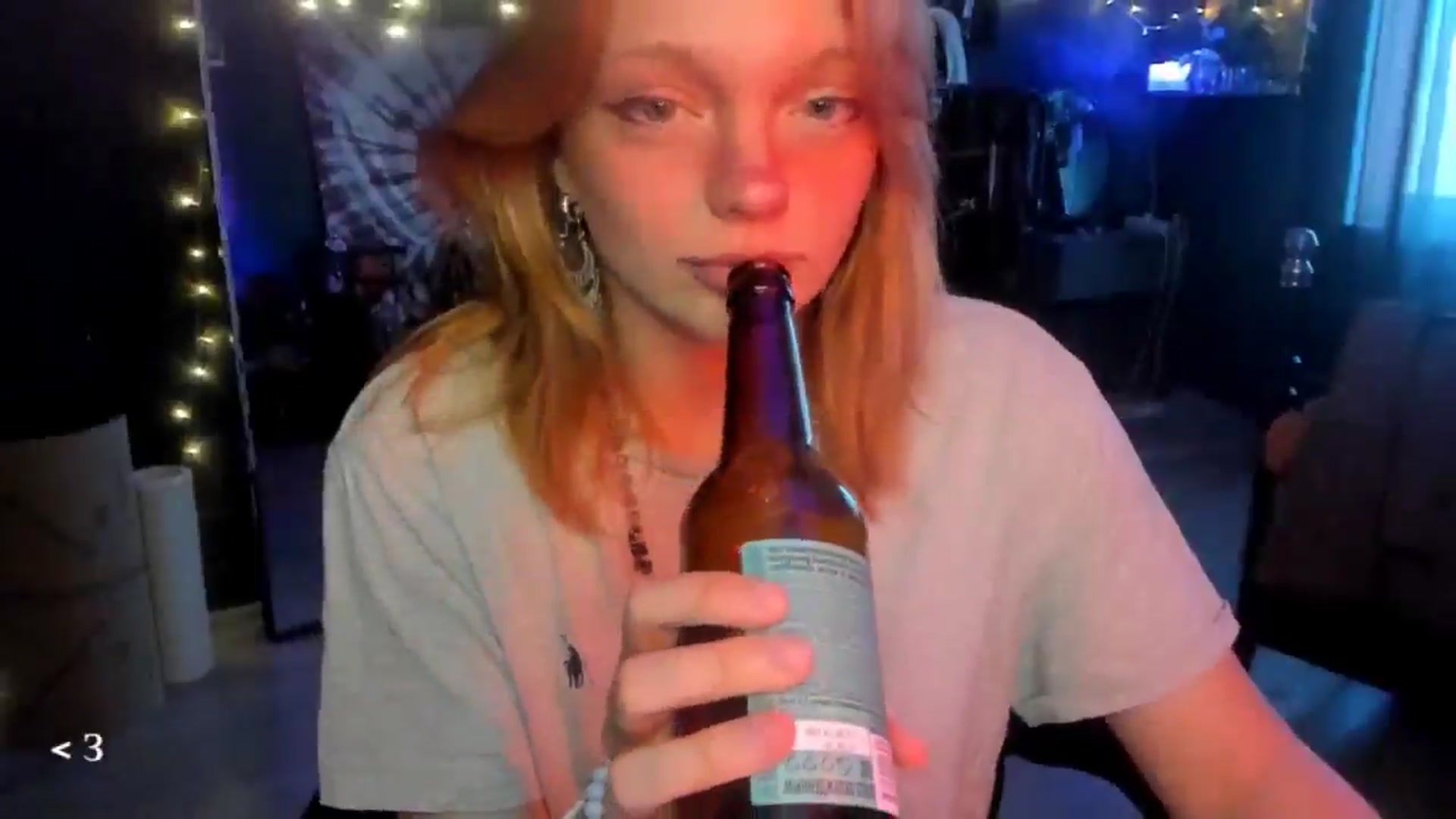 Gallery image thumbnail from greenzone's myfreecams stream on, 04/12/2026, 05:11 image 9 of 20