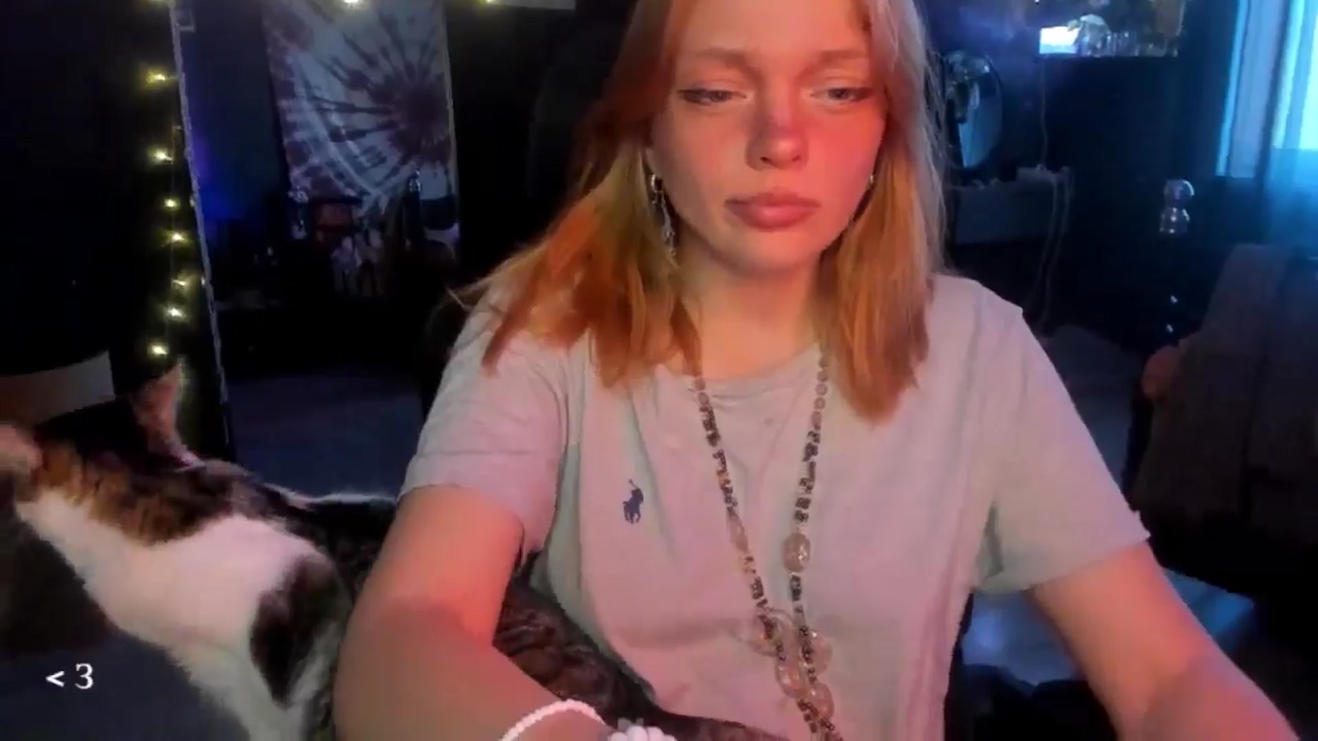 Gallery image thumbnail from greenzone's myfreecams stream on, 04/12/2026, 05:11 image 3 of 20