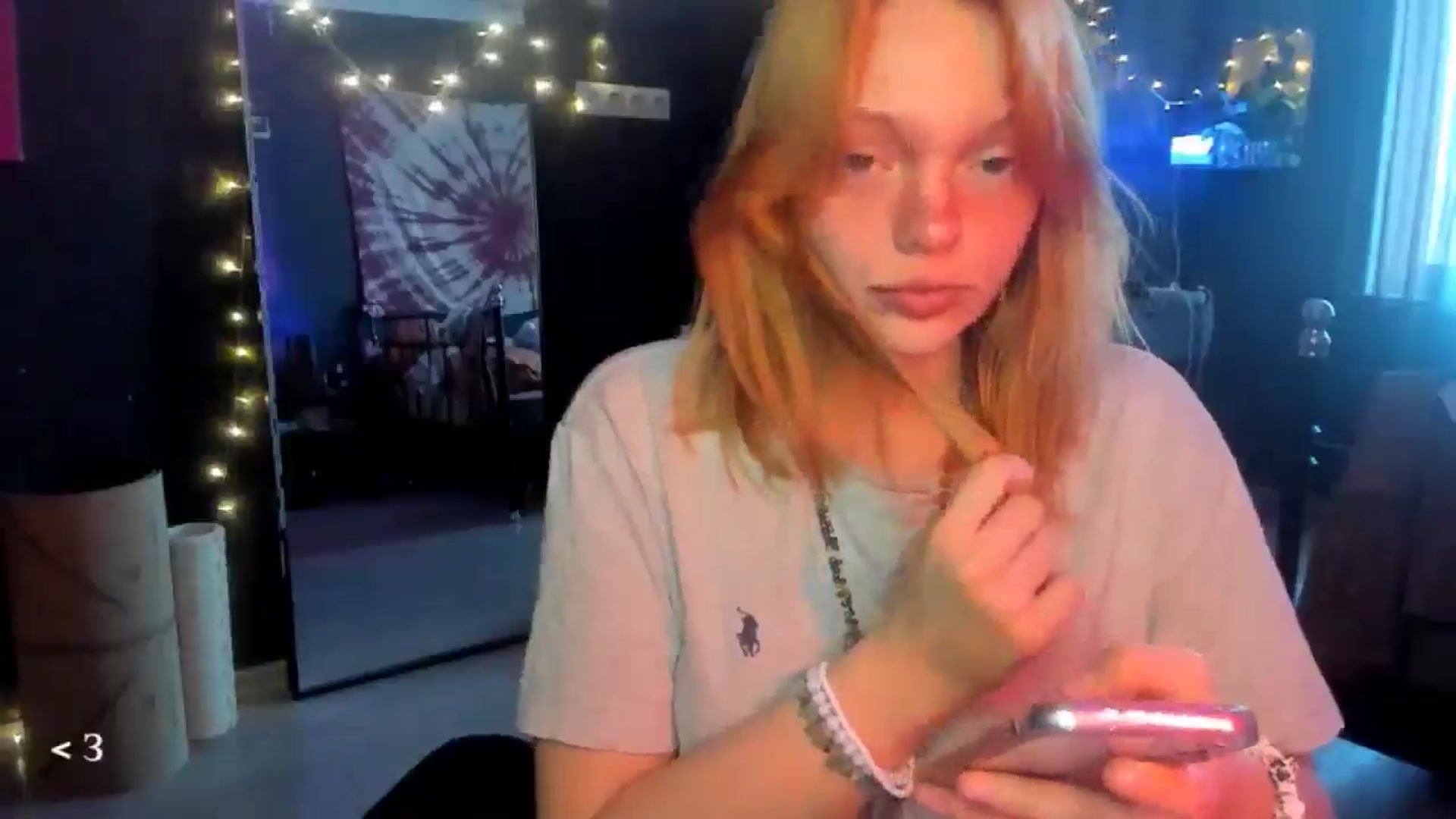 Gallery image thumbnail from greenzone's myfreecams stream on, 04/12/2026, 06:41 image 13 of 20