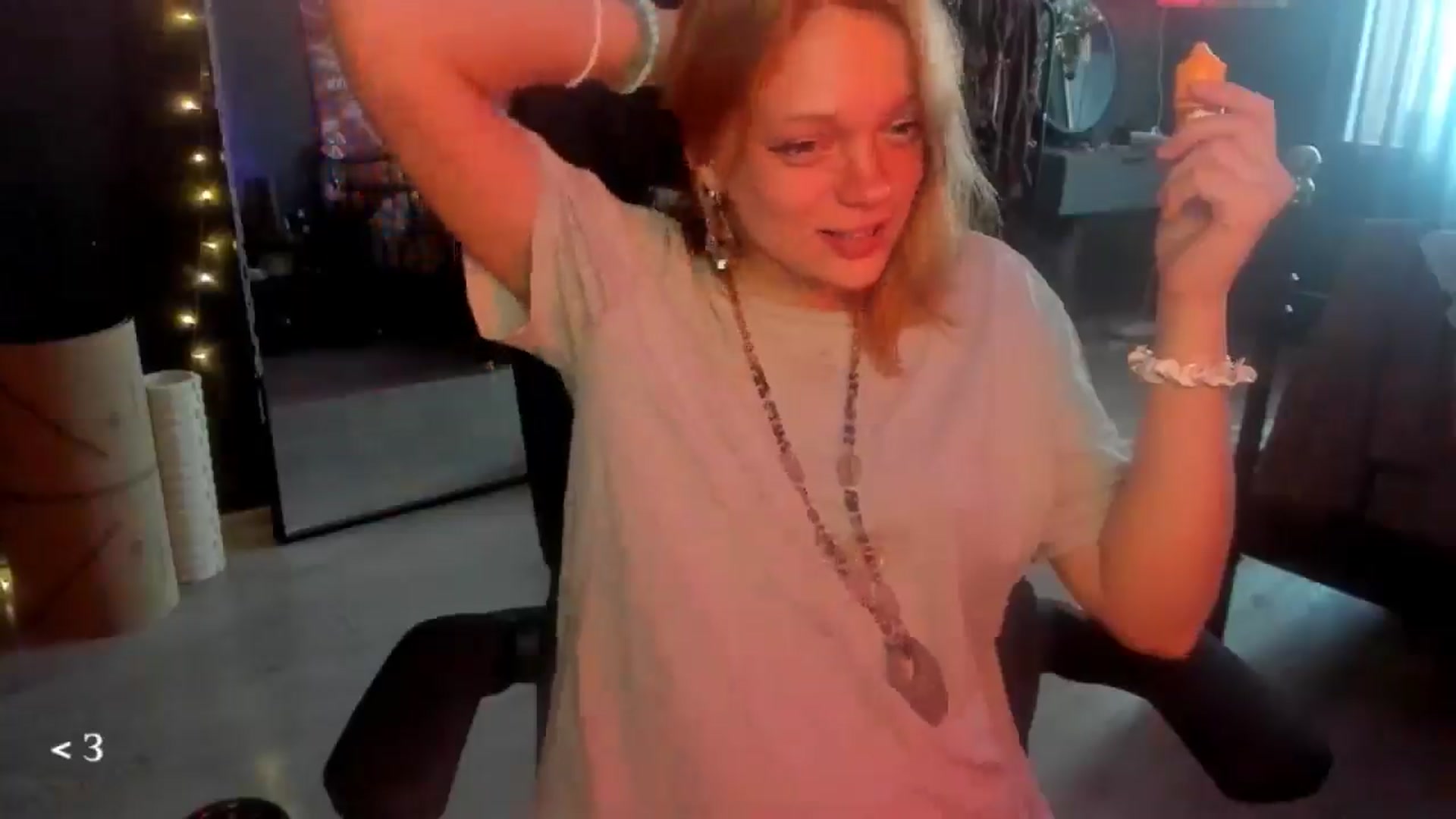 Gallery image thumbnail from greenzone's myfreecams stream on, 04/12/2026, 07:51 image 11 of 20