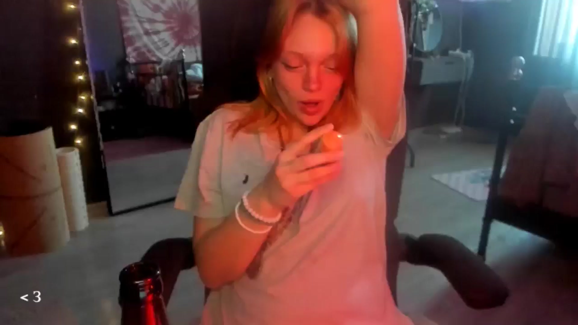 Gallery image thumbnail from greenzone's myfreecams stream on, 04/12/2026, 07:51 image 17 of 20