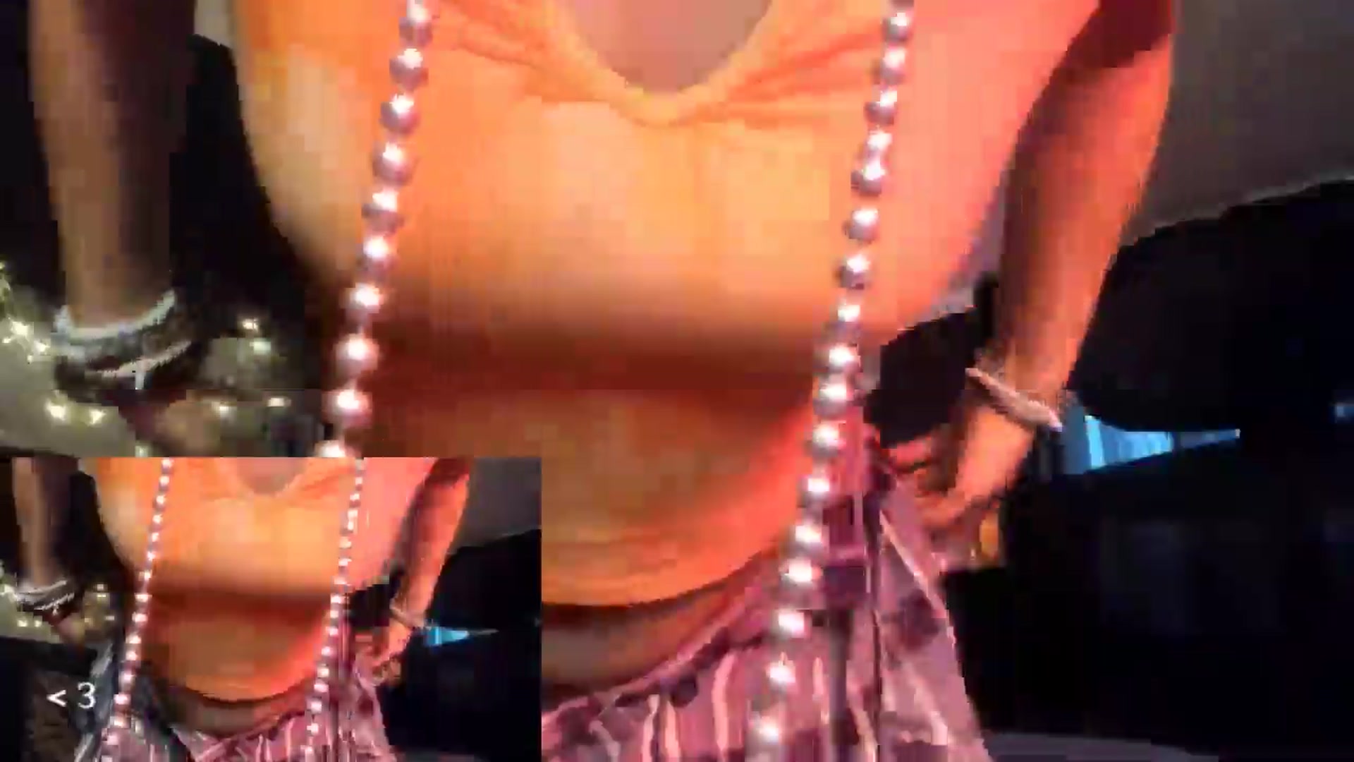 Gallery image thumbnail from greenzone's myfreecams stream on, 04/20/2026, 24:28 image 9 of 20