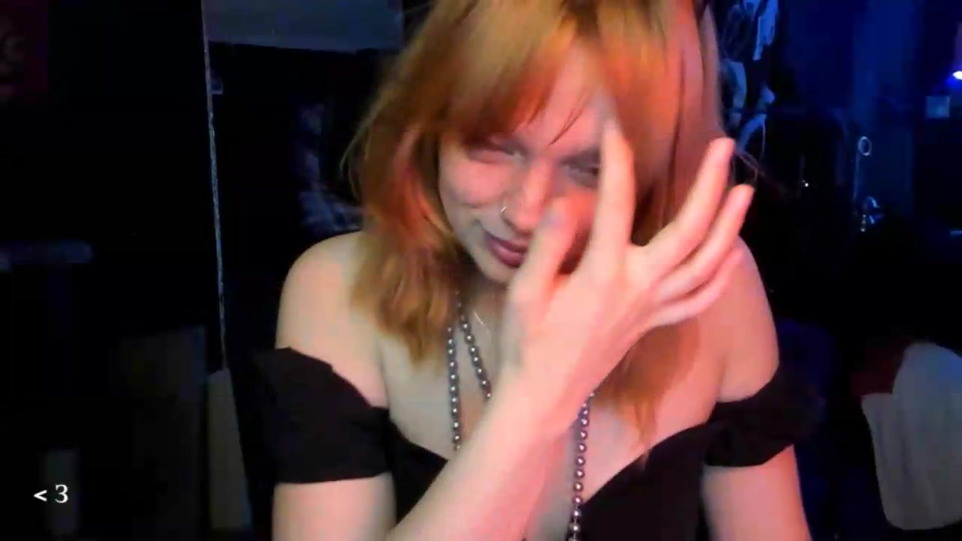 Gallery image thumbnail from greenzone's myfreecams stream on, 05/14/2026, 02:54 image 14 of 20