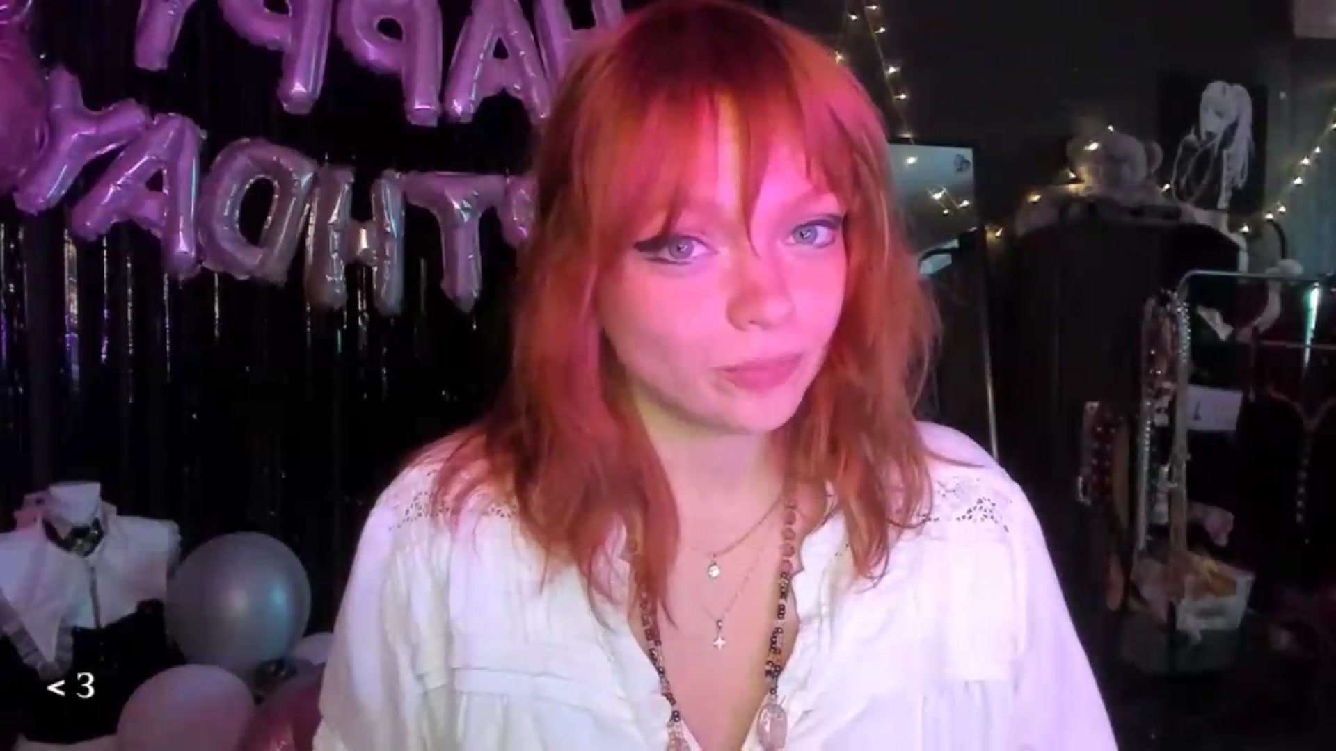 Gallery image thumbnail from greenzone's myfreecams stream on, 06/06/2026, 02:01 image 16 of 20