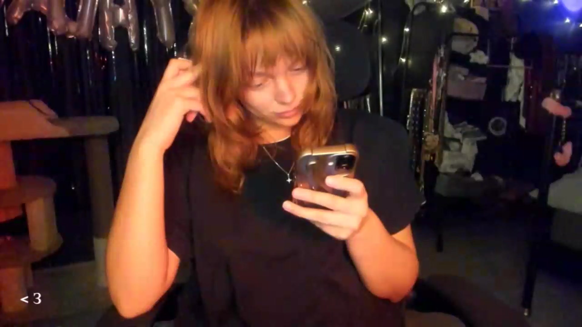 Gallery image thumbnail from greenzone's myfreecams stream on, 07/01/2026, 21:49 image 11 of 20