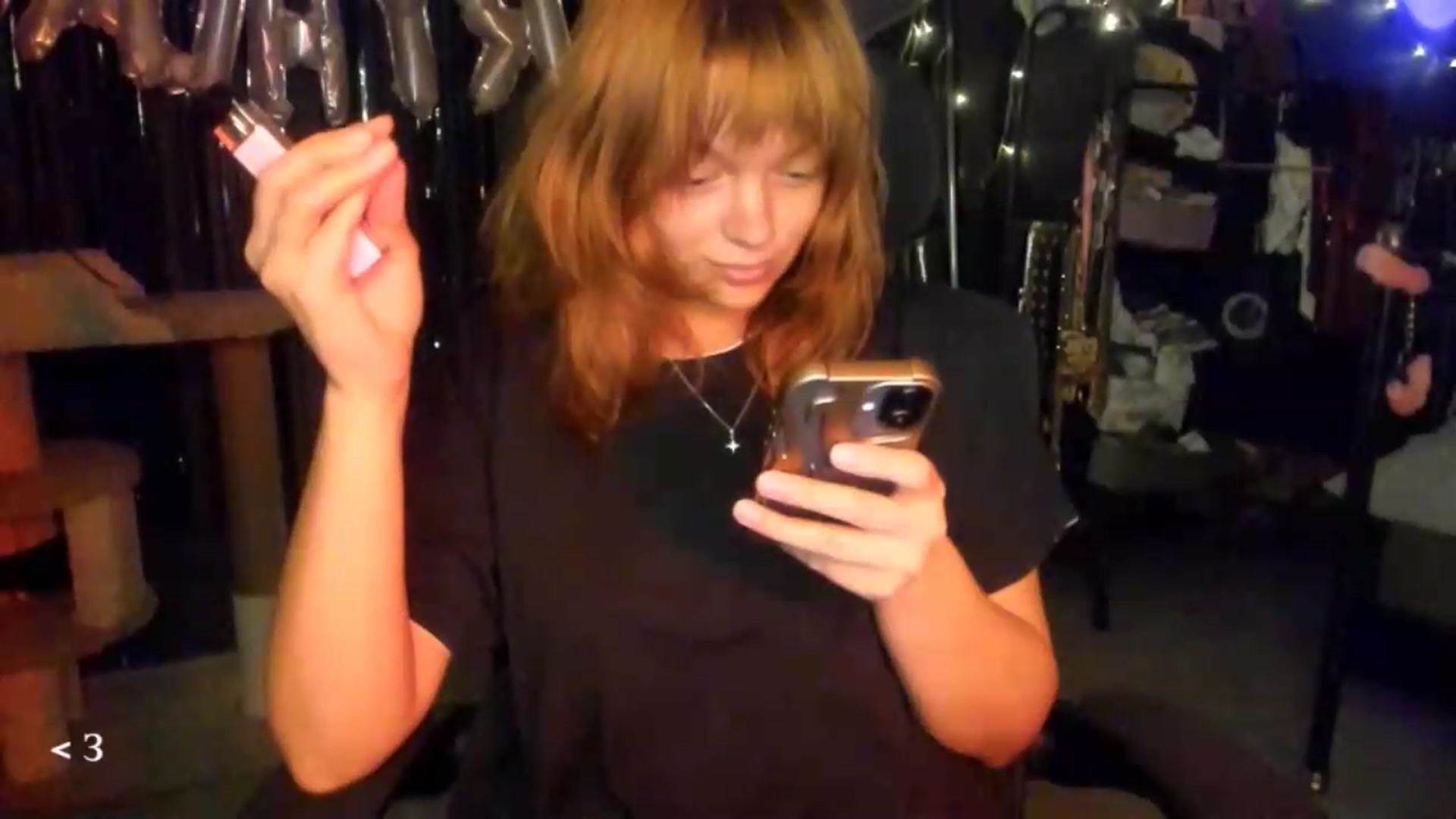 Gallery image thumbnail from greenzone's myfreecams stream on, 07/01/2026, 21:49 image 12 of 20