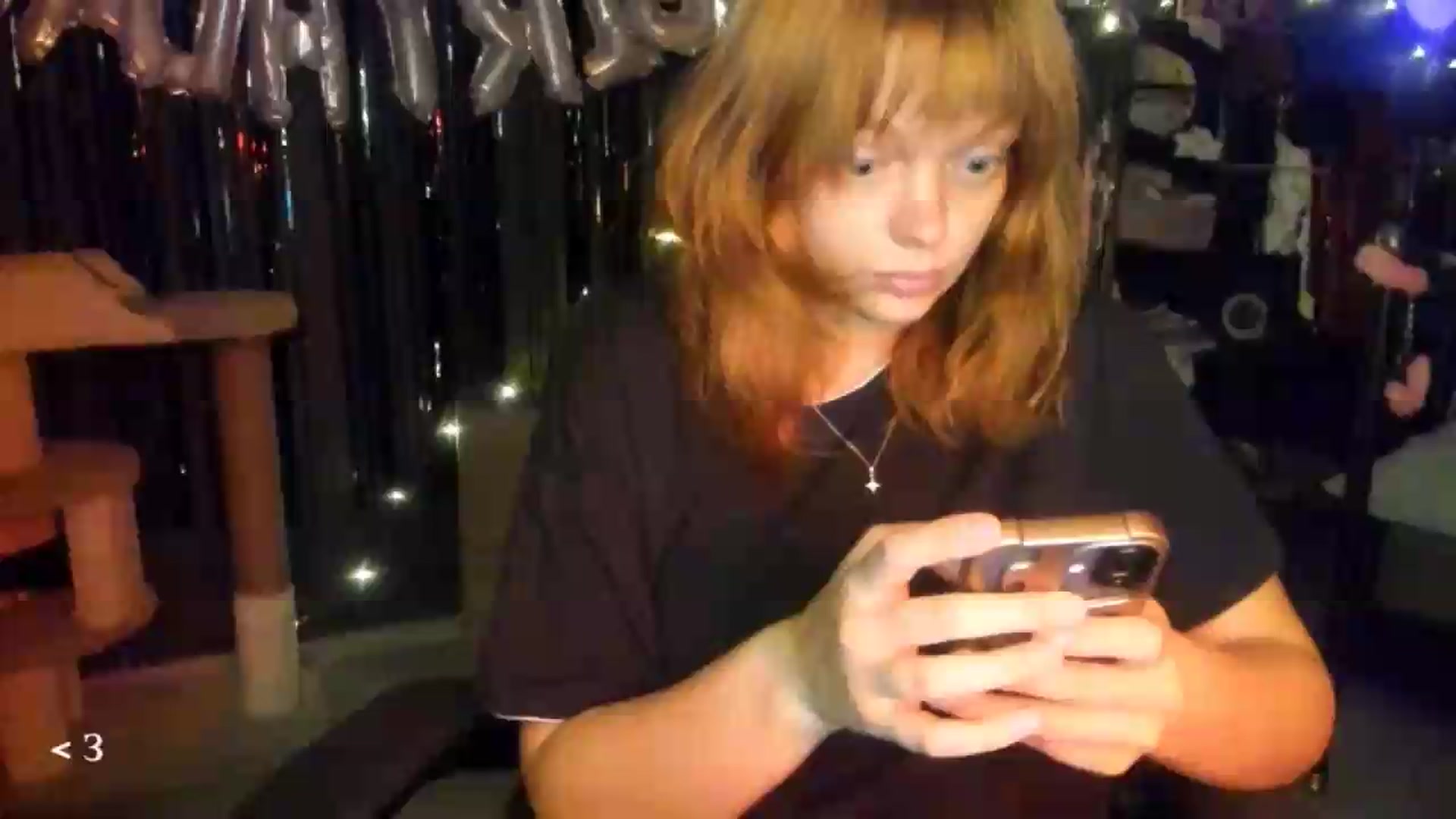 Gallery image thumbnail from greenzone's myfreecams stream on, 07/01/2026, 21:49 image 1 of 20