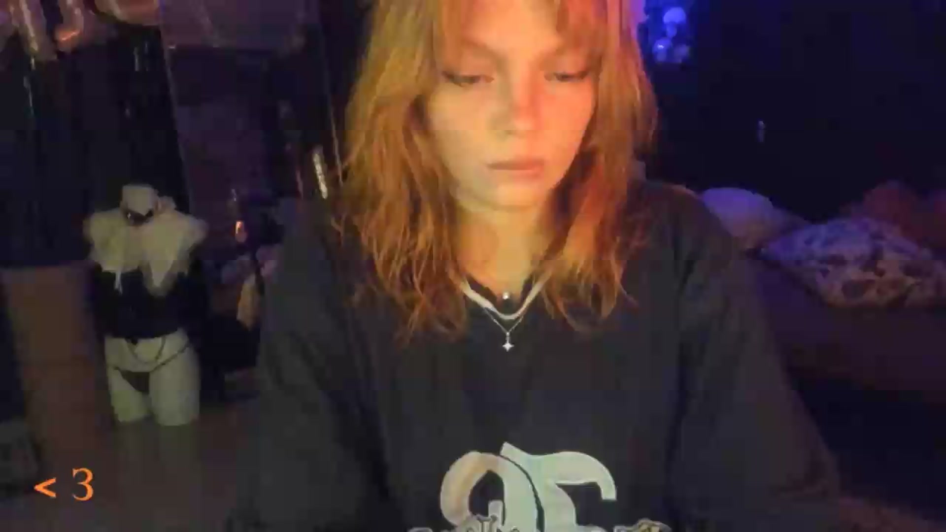 Gallery image thumbnail from greenzone's myfreecams stream on, 08/16/2026, 16:16 image 1 of 20