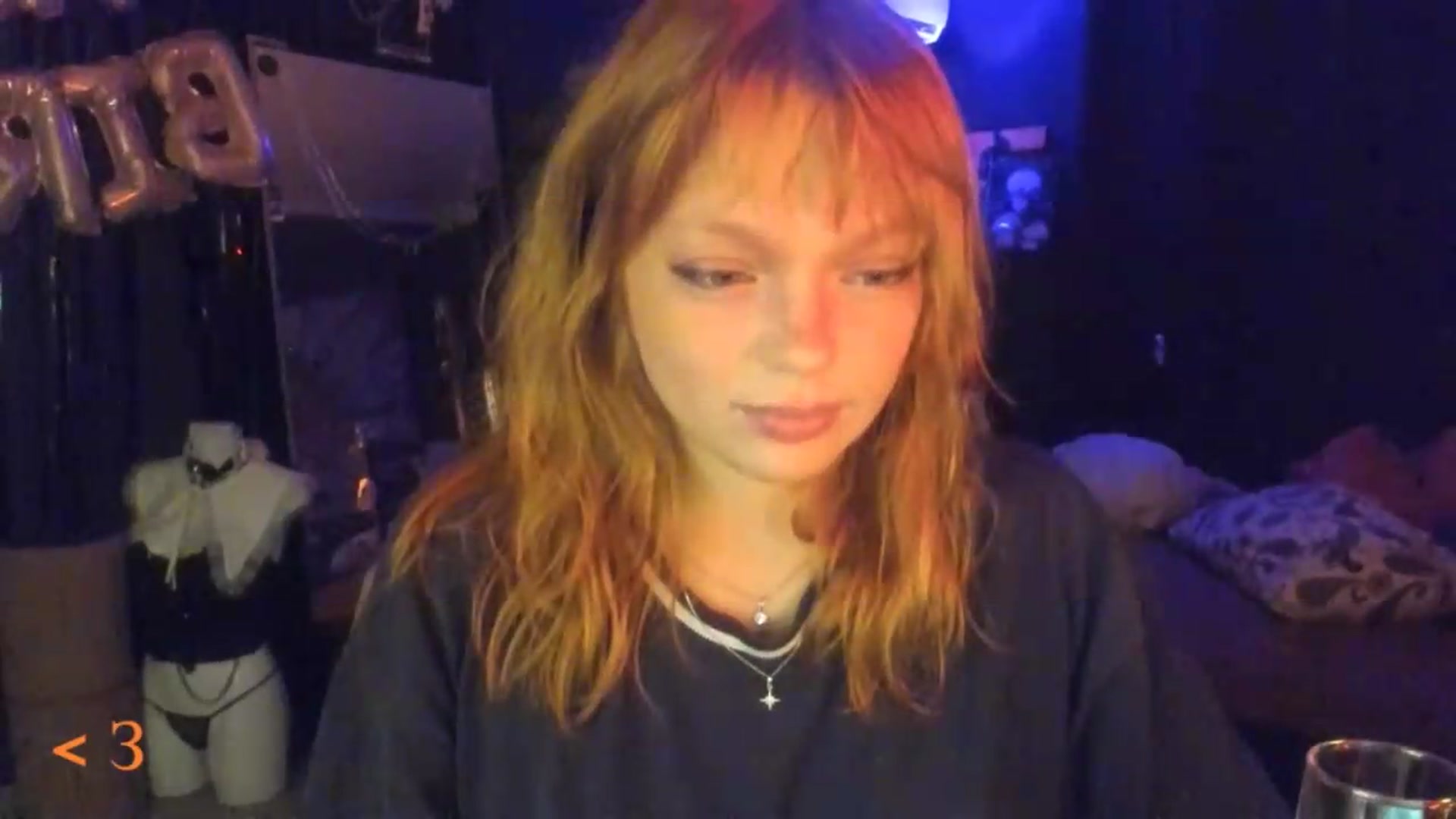 Gallery image thumbnail from greenzone's myfreecams stream on, 08/16/2026, 16:16 image 19 of 20