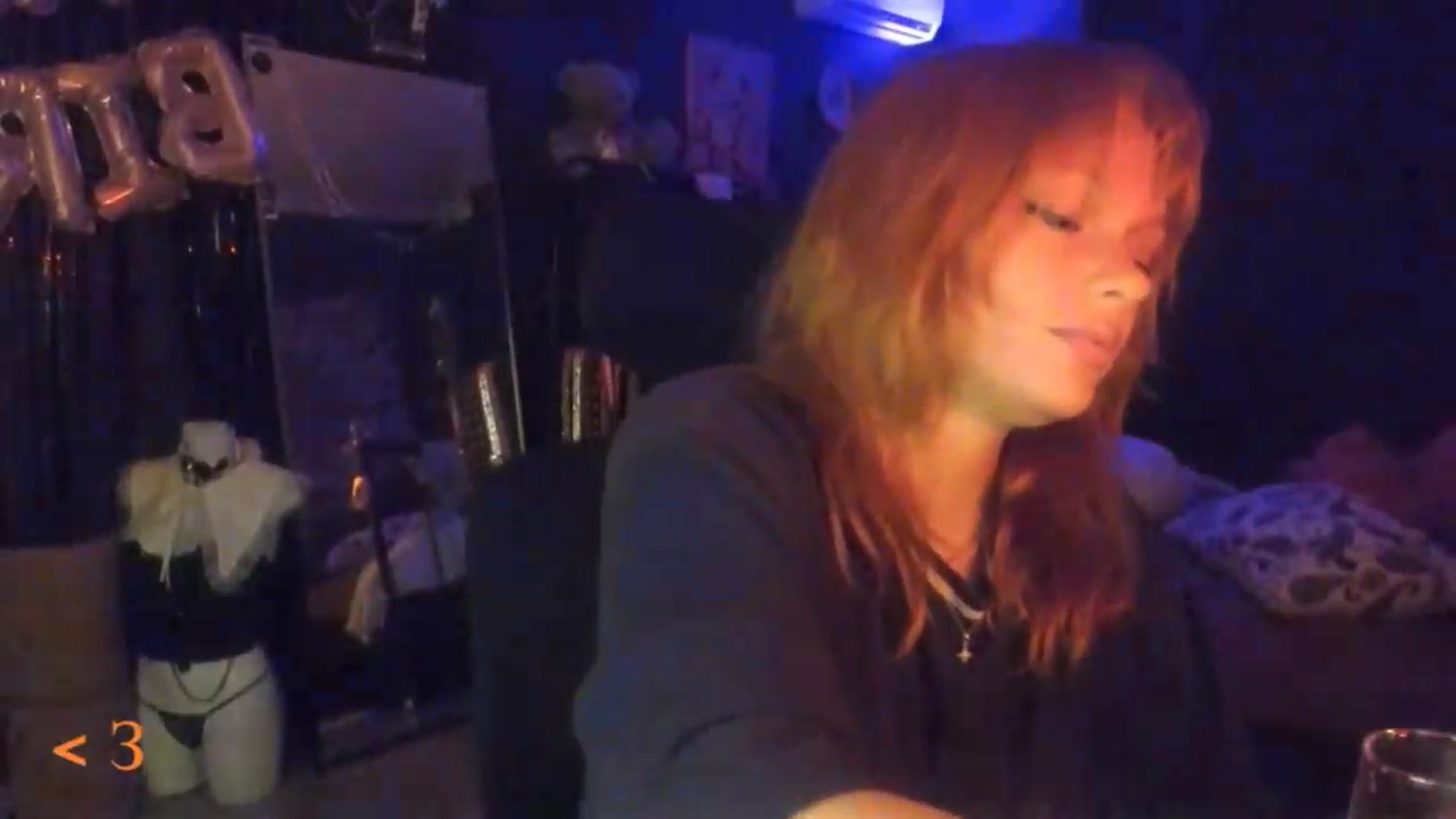 Gallery image thumbnail from greenzone's myfreecams stream on, 08/16/2026, 16:16 image 18 of 20