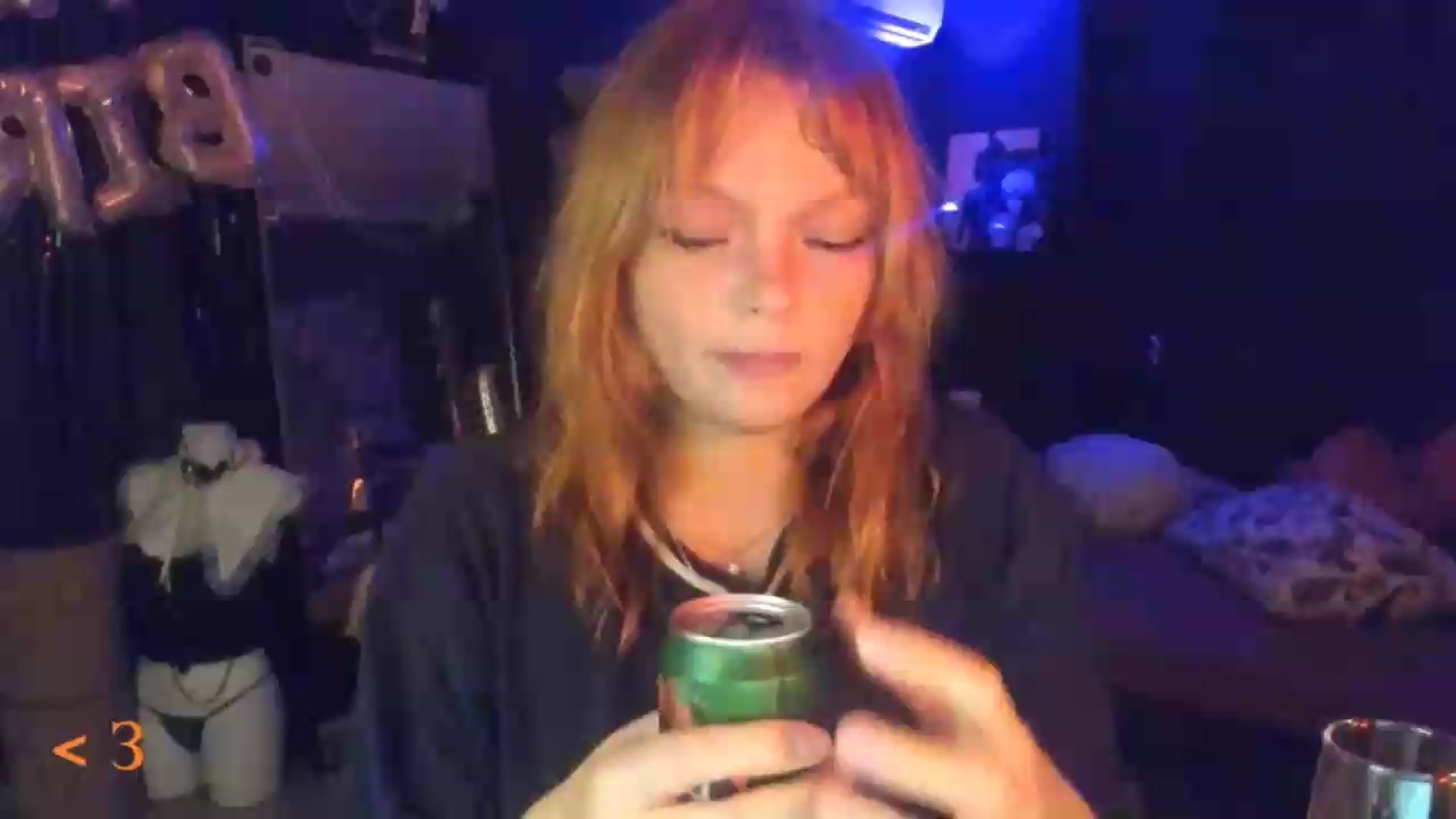 Gallery image thumbnail from greenzone's myfreecams stream on, 08/16/2026, 16:16 image 14 of 20