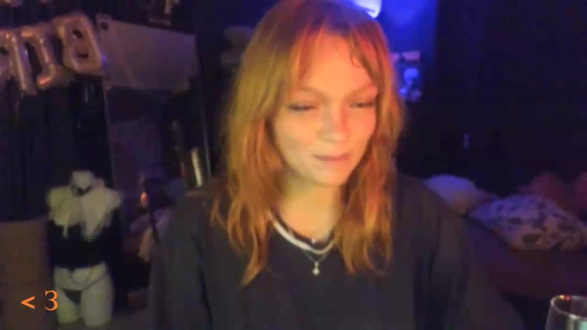 Gallery image thumbnail from greenzone's myfreecams stream on, 08/16/2026, 16:16 image 11 of 20