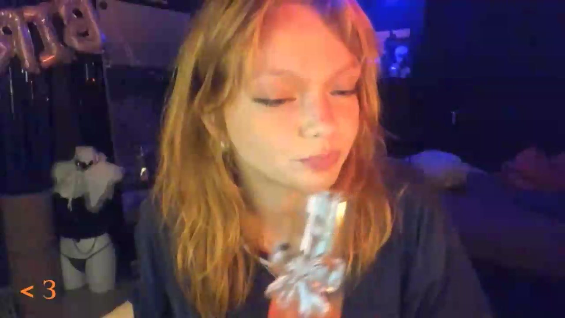 Gallery image thumbnail from greenzone's myfreecams stream on, 08/16/2026, 16:52 image 3 of 20