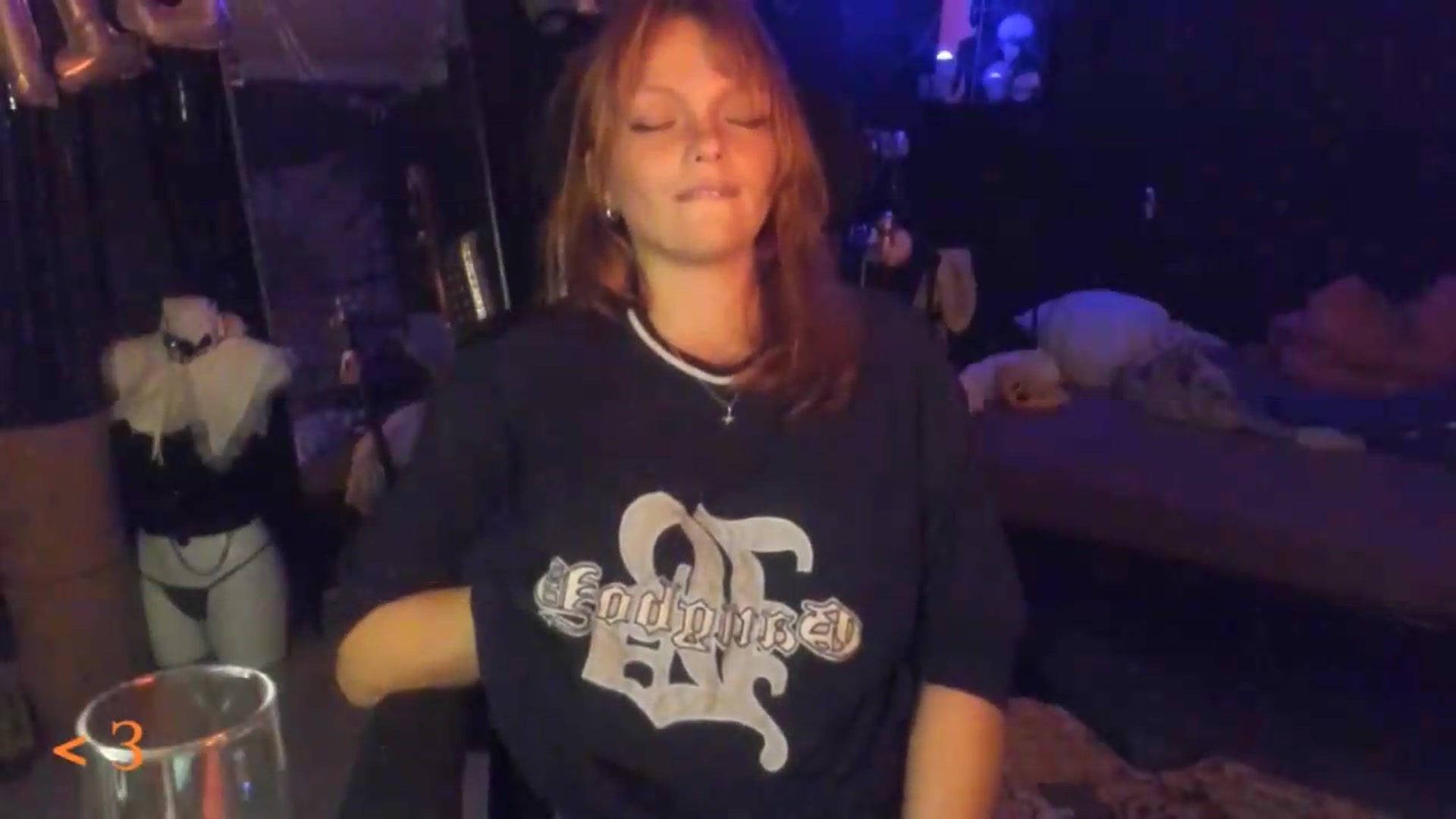 Gallery image thumbnail from greenzone's myfreecams stream on, 08/16/2026, 18:22 image 10 of 20
