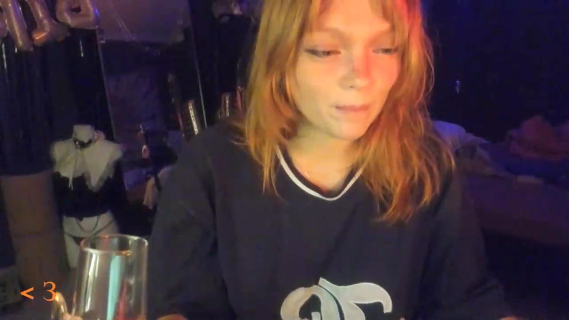 Gallery image thumbnail from greenzone's myfreecams stream on, 08/16/2026, 18:22 image 5 of 20
