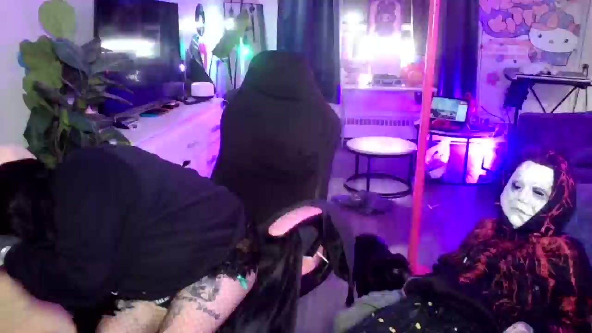 Gallery image thumbnail from grindhouseho's myfreecams stream on, 02/19/2026, 08:01 image 18 of 20