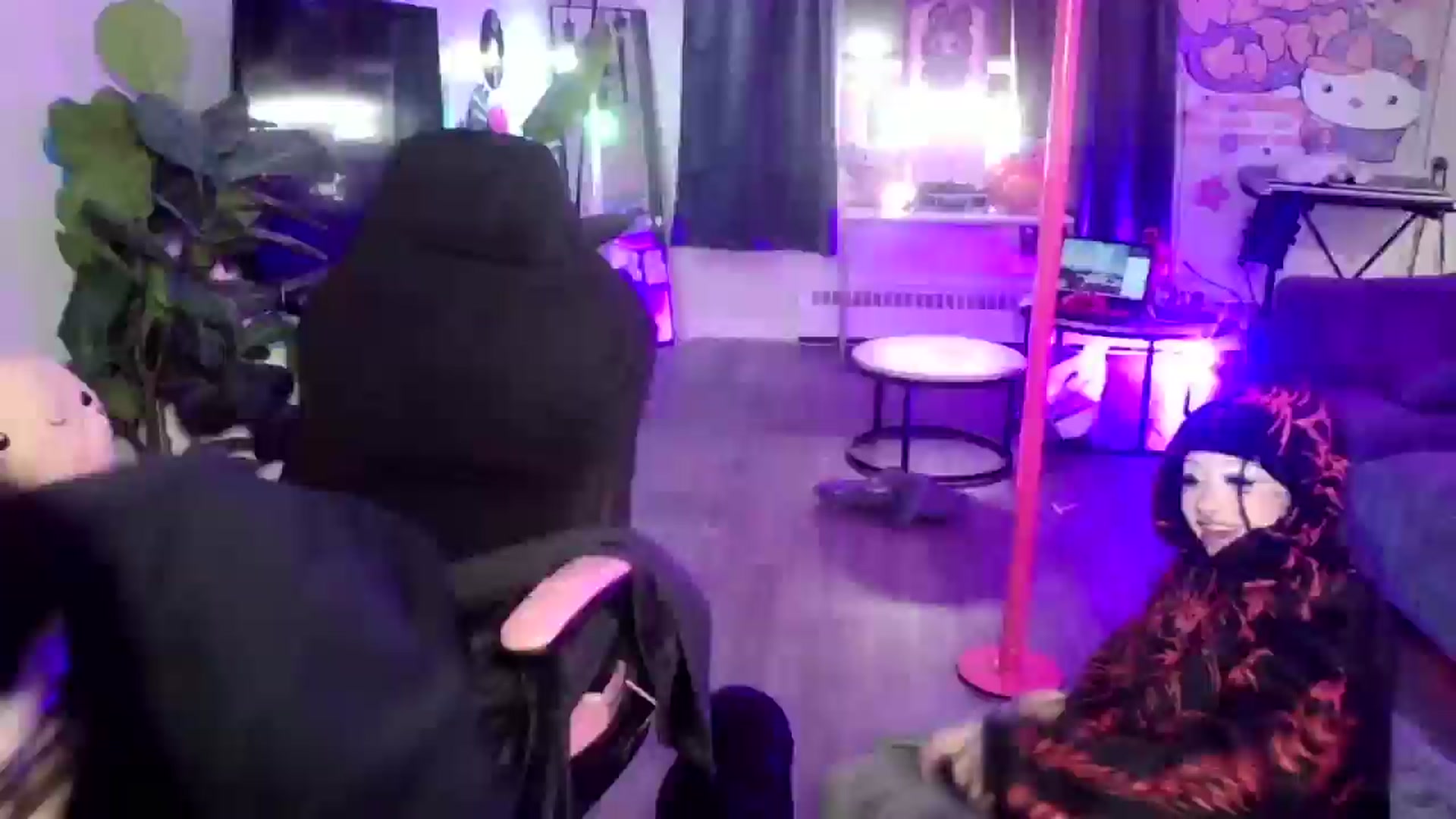 Gallery image thumbnail from grindhouseho's myfreecams stream on, 02/19/2026, 08:01 image 16 of 20