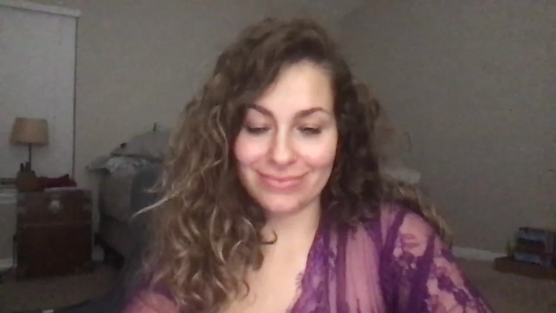 Gallery image thumbnail from gwendenim's myfreecams stream on, 11/16/2022, 08:33 image 15 of 20