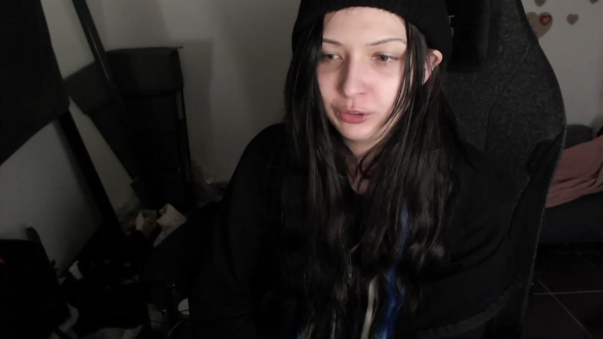 Gallery image thumbnail from h0TnDaNGeR0uS's myfreecams stream on, 08/07/2023, 10:45 image 17 of 20