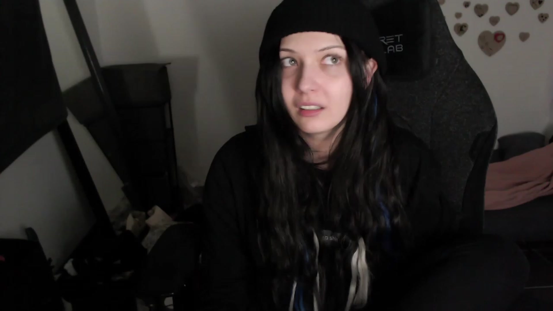 Gallery image thumbnail from h0TnDaNGeR0uS's myfreecams stream on, 08/07/2023, 10:45 image 3 of 20