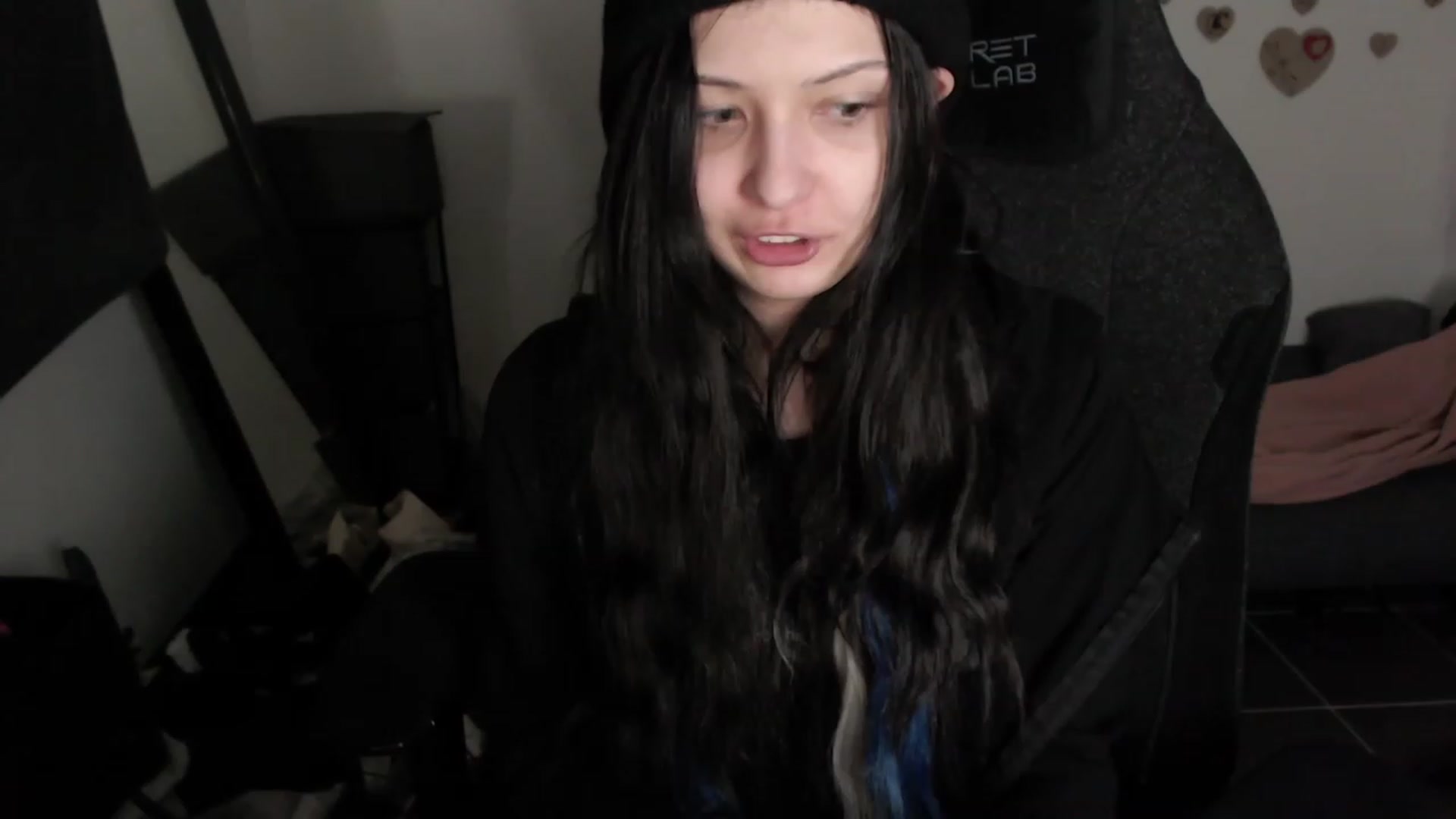 Gallery image thumbnail from h0TnDaNGeR0uS's myfreecams stream on, 08/07/2023, 10:45 image 15 of 20