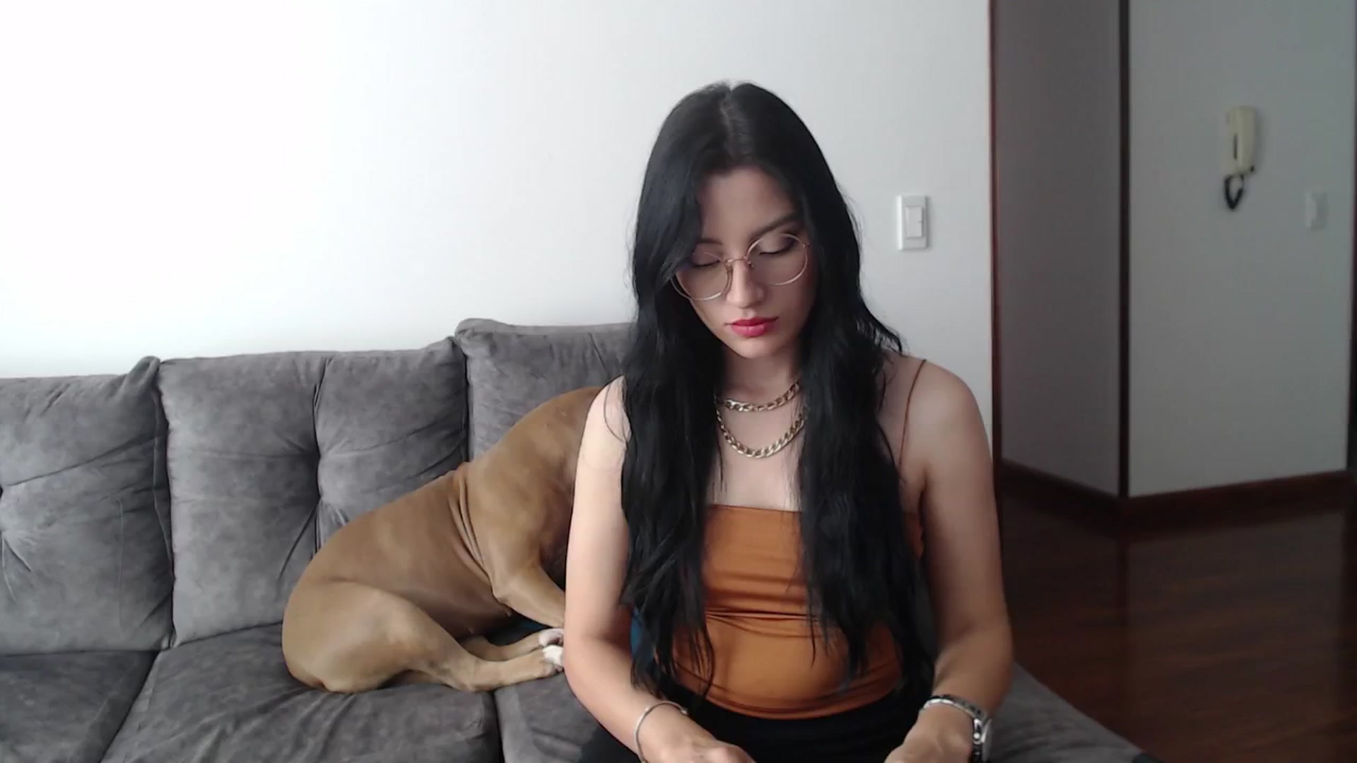 Gallery image thumbnail from h_e_r_a's myfreecams stream on, 12/31/2024, 17:01 image 1 of 20