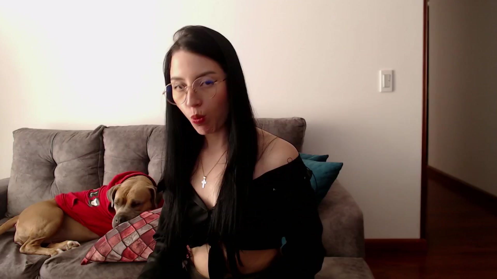 Gallery image thumbnail from h_e_r_a's myfreecams stream on, 01/03/2025, 16:16 image 20 of 20