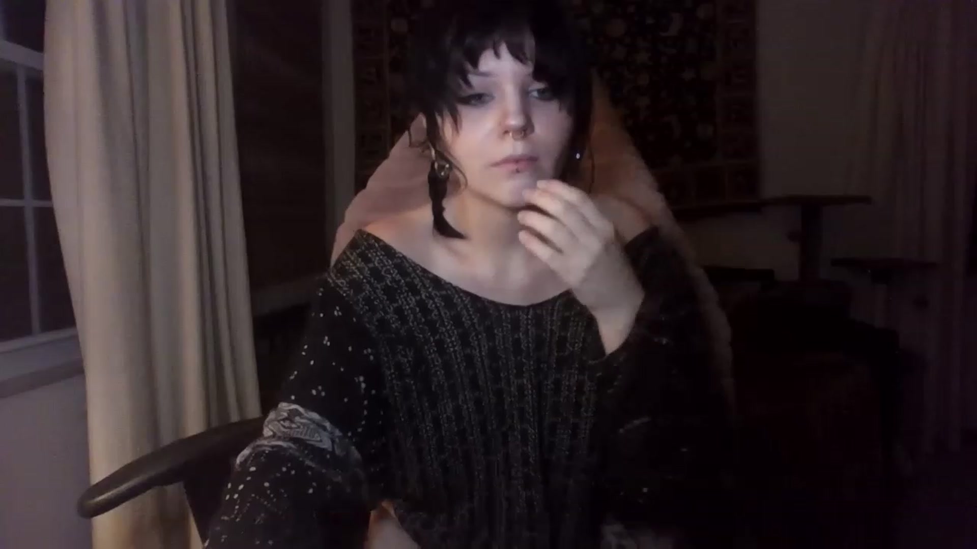 Gallery image thumbnail from haileyhorror's myfreecams stream on, 06/21/2023, 08:13 image 8 of 20