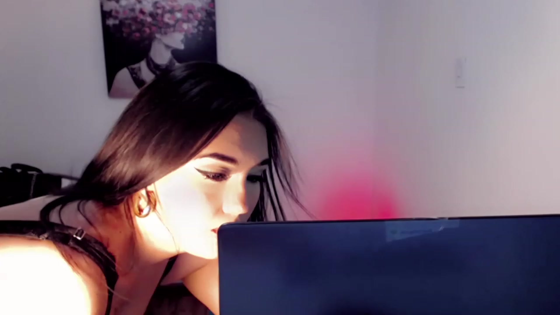 Gallery image thumbnail from hannahill's myfreecams stream on, 12/26/2022, 21:06 image 12 of 20